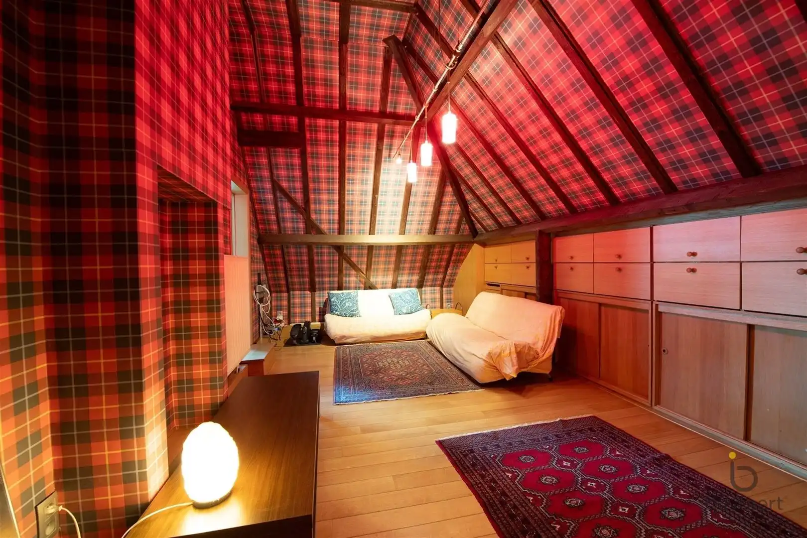 Villa met praktijk of  kangoeroewoning en Zuid - West tuin. foto 36