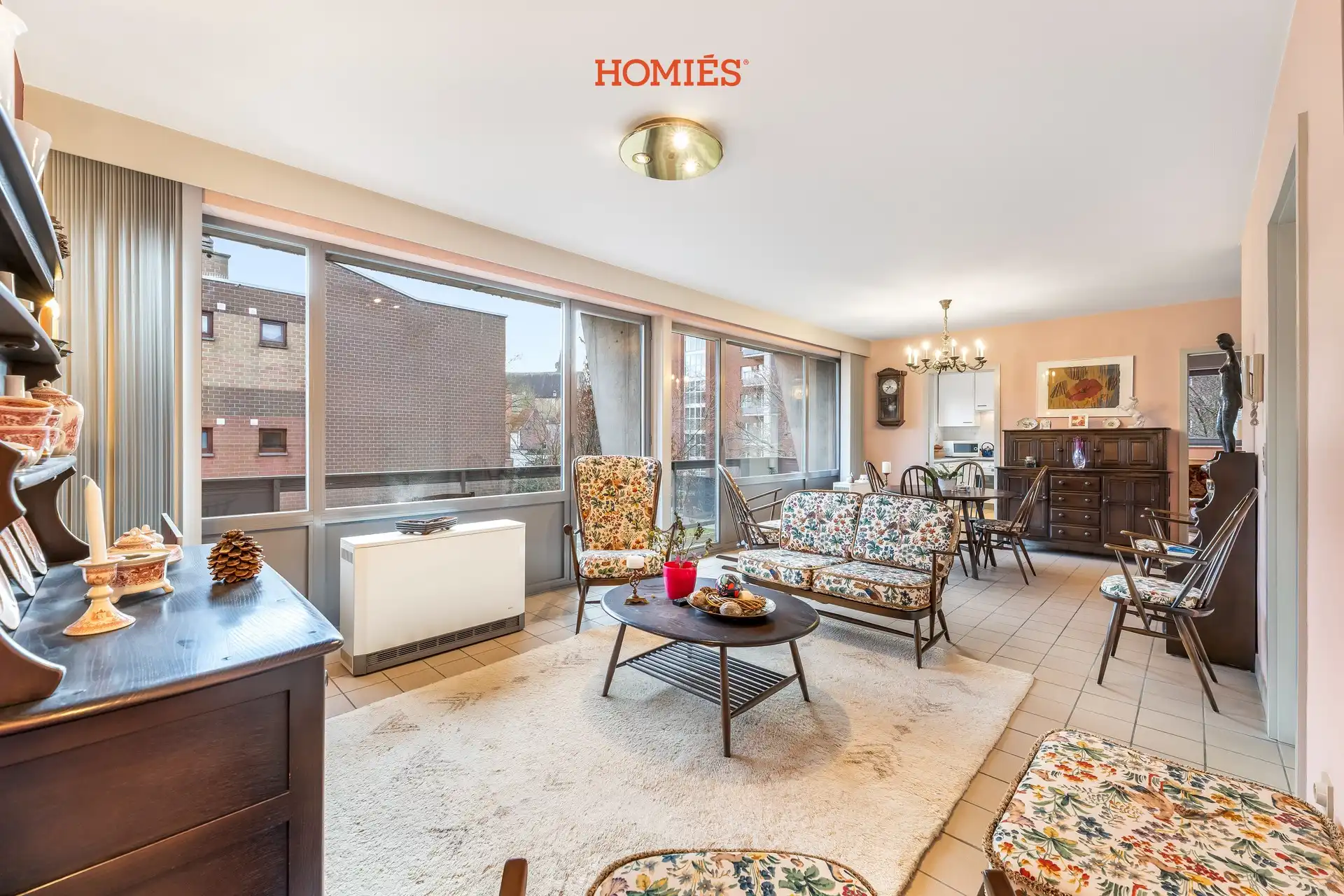 Ruim 3-slaapkamerappartement met staanplaats foto 4