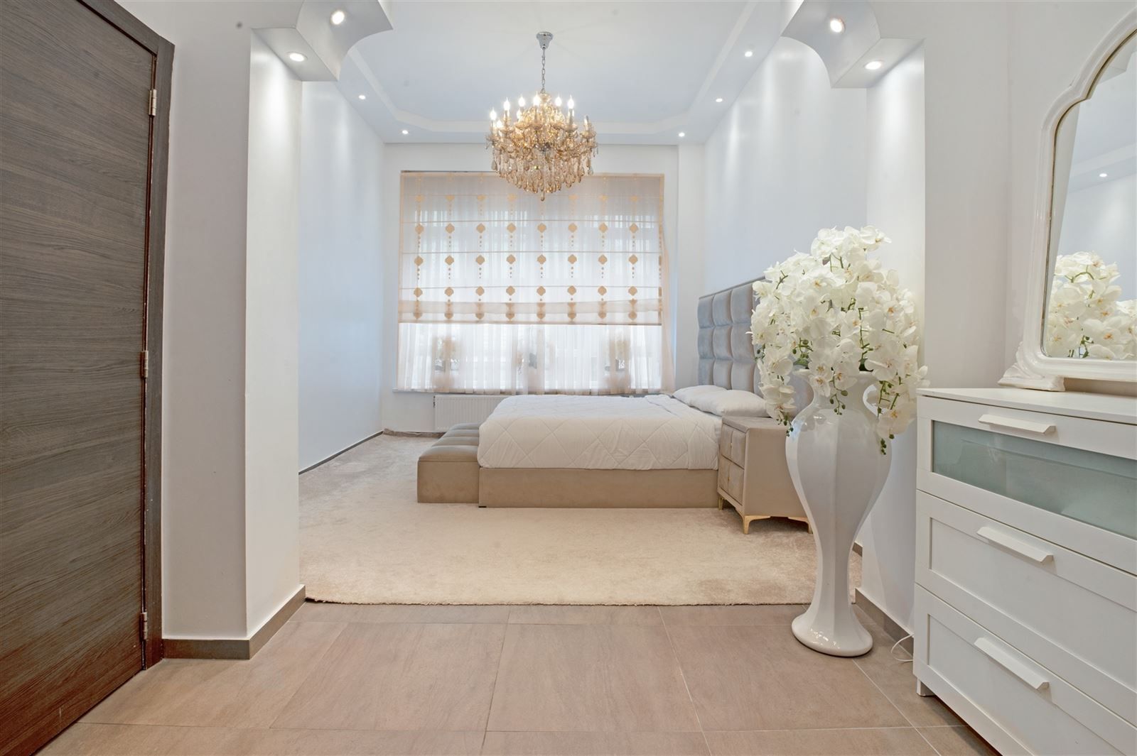 OPTIE foto {{pictureIndex}}