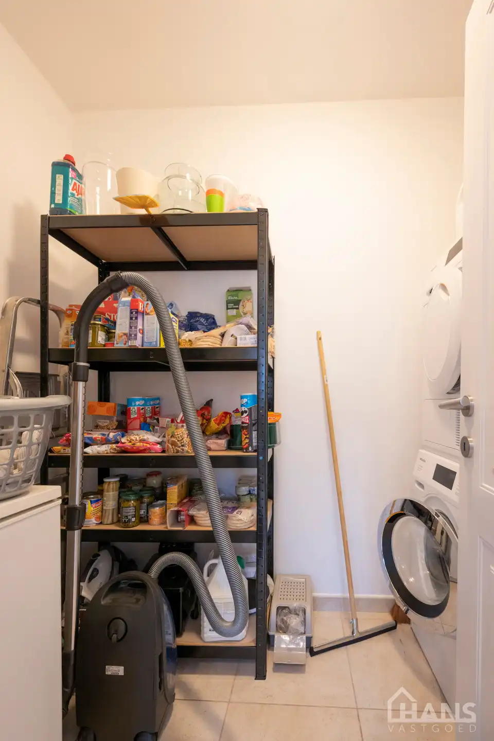 Instapklaar appartement met garagebox foto 5