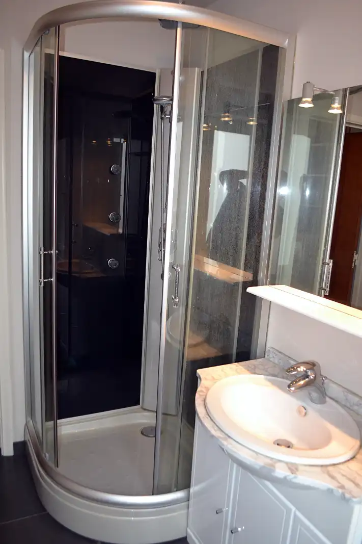 Ruime woning op uitstekende locatie foto 10