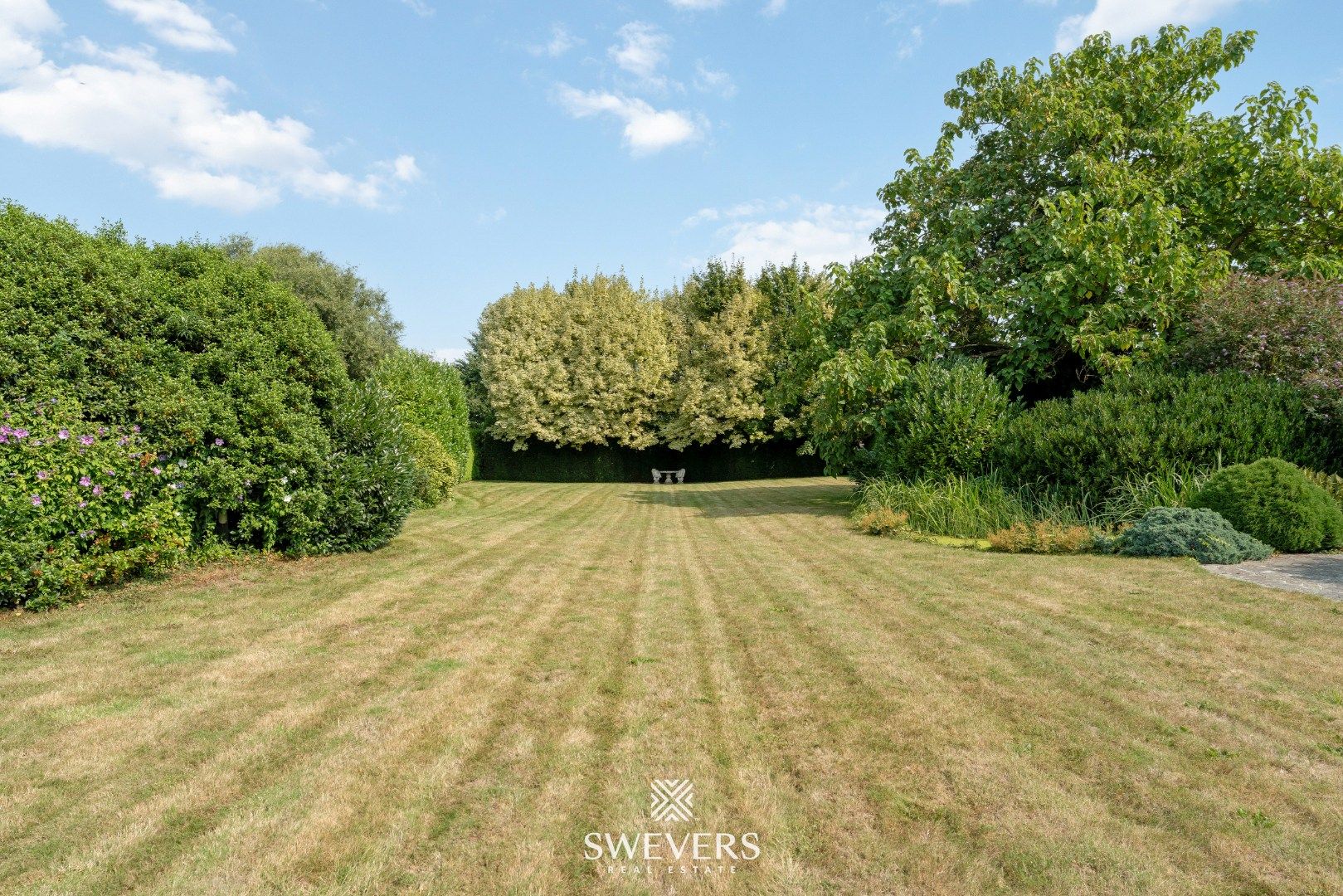 Ruime woning ( 345 m2 ) met 4 SLPK op prachtig perceel van 21a50ca foto 38