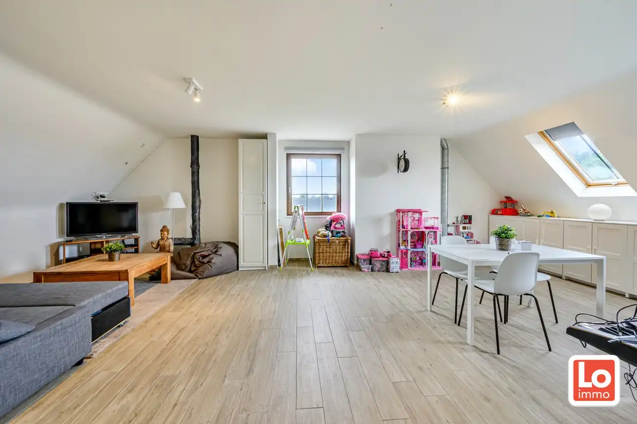 VERKOCHT! Ruime, charmante en degelijke alleenstaande villa met inpandige garage op een rustige en makkelijk bereikbare locatie tussen Lochristi en Gent. foto 32