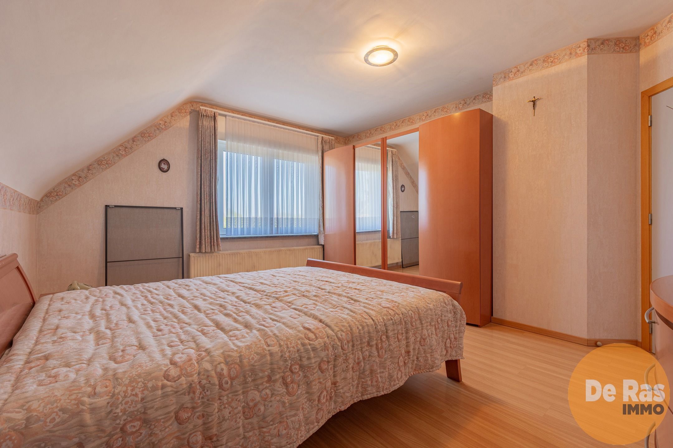 NIEUWERKERKEN - Kwalitatieve woning met diepe tuin en garage foto 14
