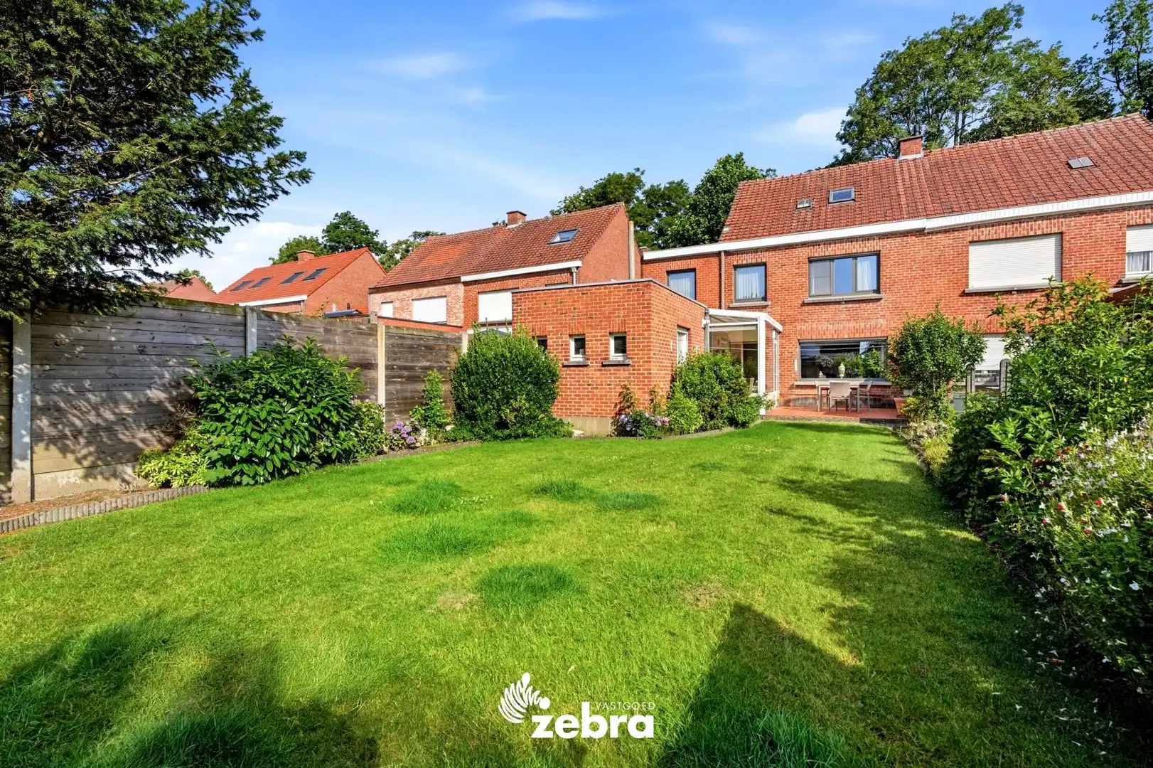 Ruime gezinswoning met 3 slaapkamers, ingerichte zolder, garage en tuin! foto 25
