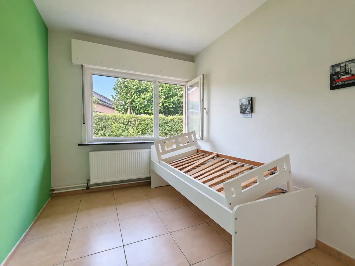 Ruime bungalow met tuin en 2 garages foto 9