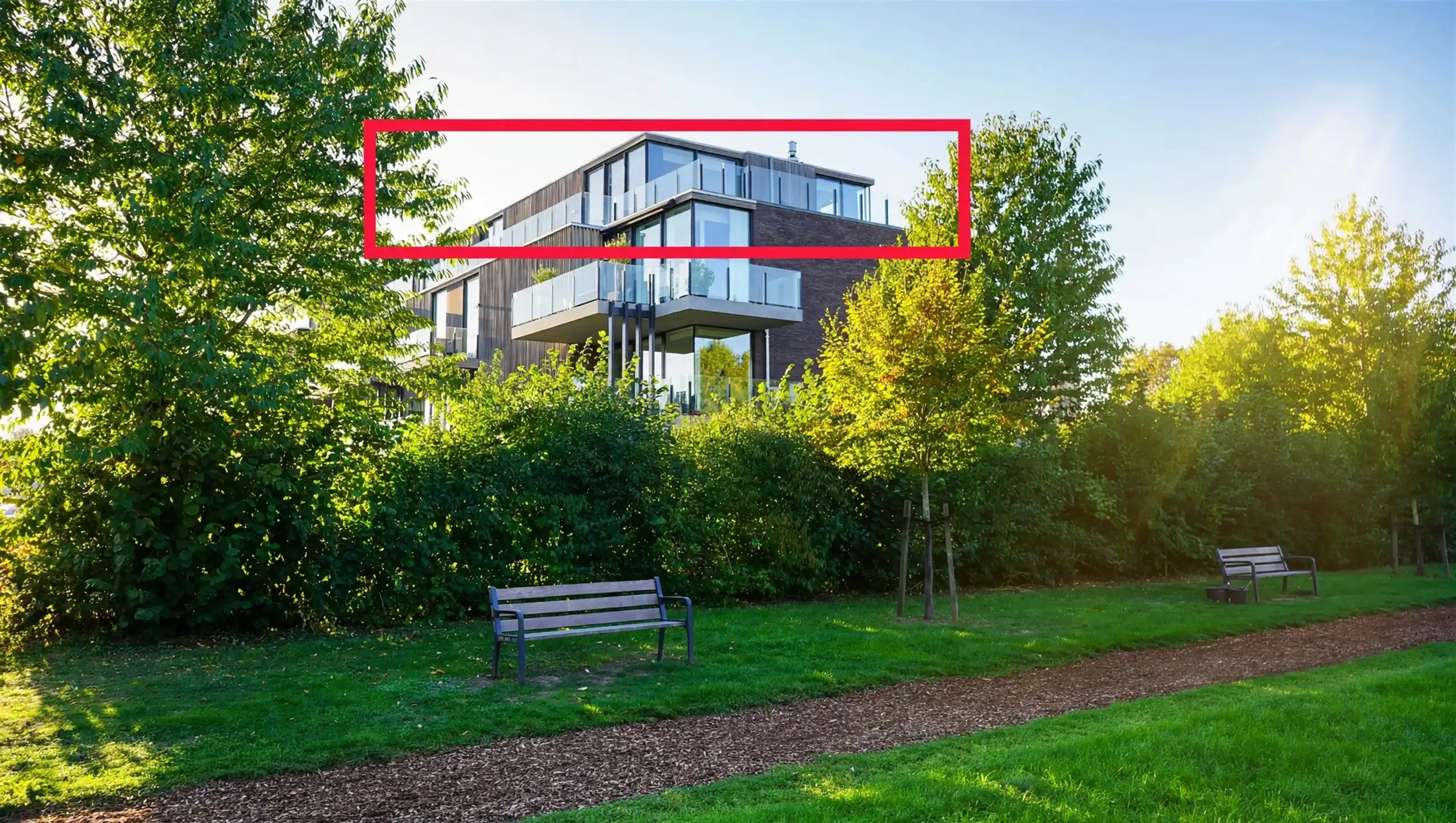 Beeldschoon boven wonen, omarmd door groen! foto 2
