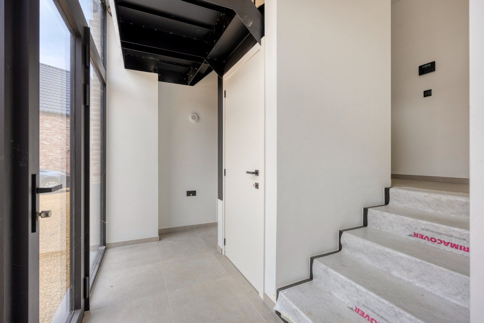 Nieuwbouwwoning met 5 slaapkamers, 2 badkamers, tuin en terras in Bierbeek! – EPC 10 kWh/m² - bewoonbare opp. 343 m² foto 3