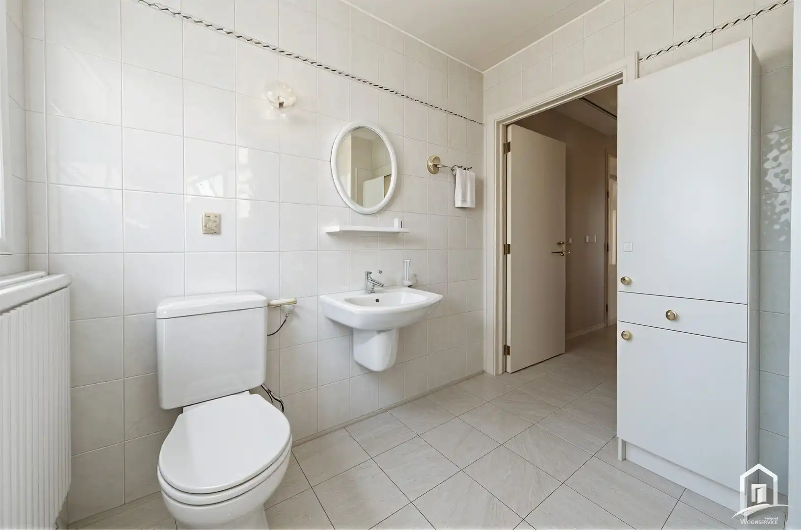 Zeer degelijke, ruime op te frissen gezinswoning te Okegem foto 21