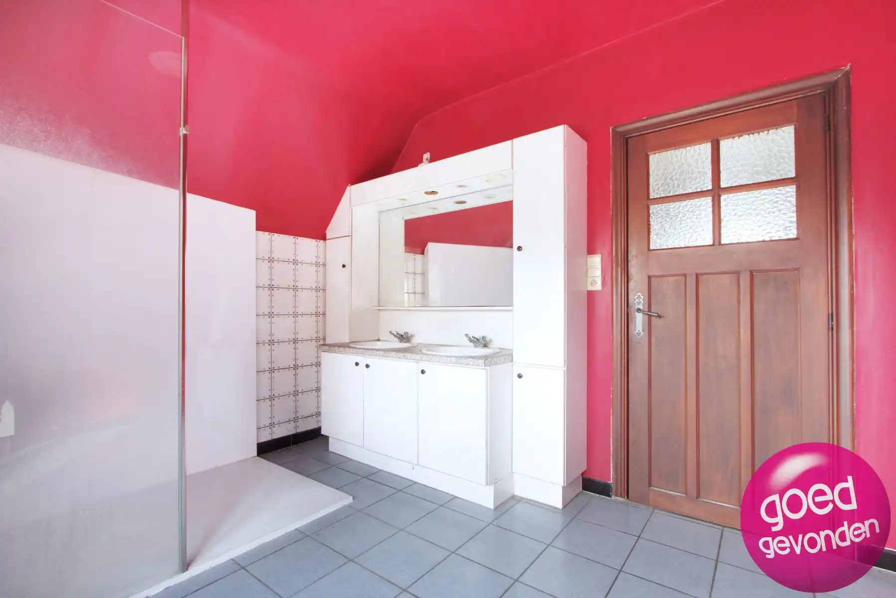 TE RENOVEREN WONING - 3 RUIME SLK - TERRAS - TUIN - PARKING foto 15