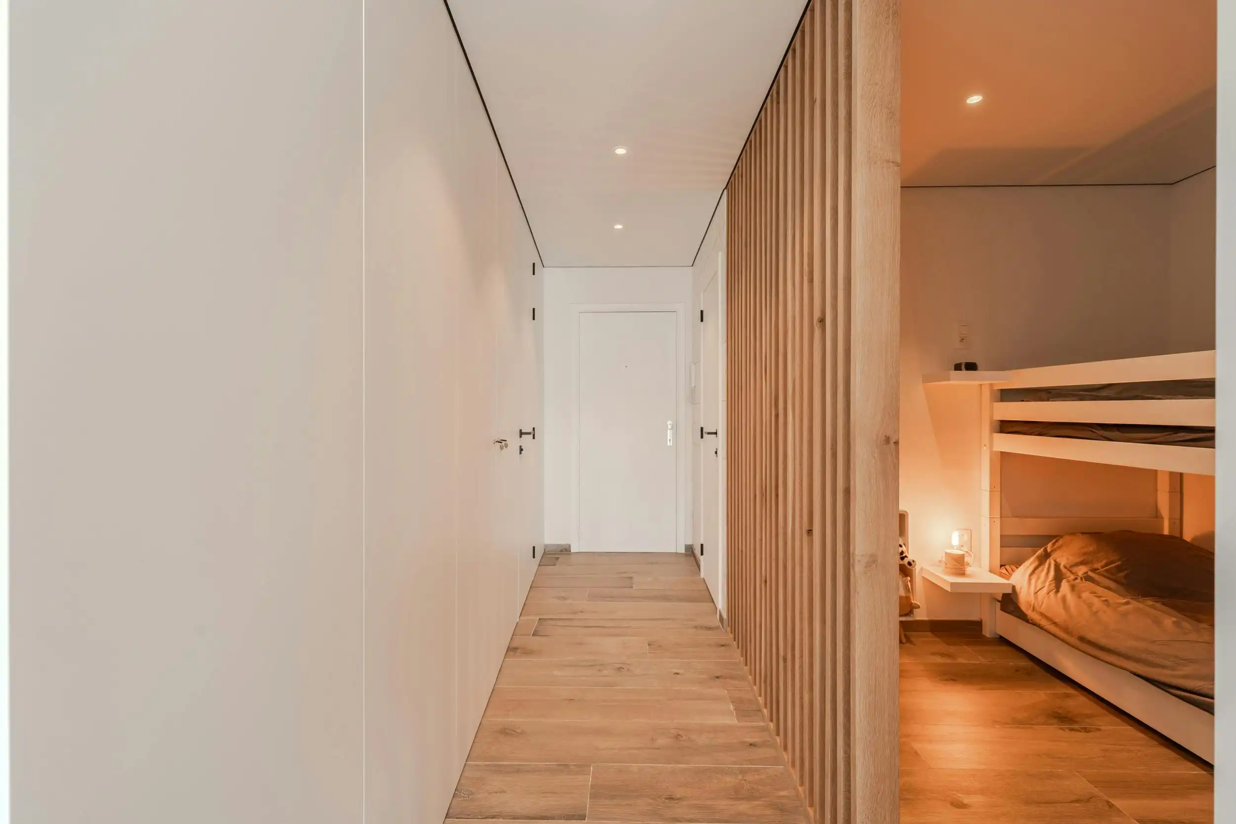 Lichtrijke gerenoveerde studio met zijdelings zeezicht! foto 7