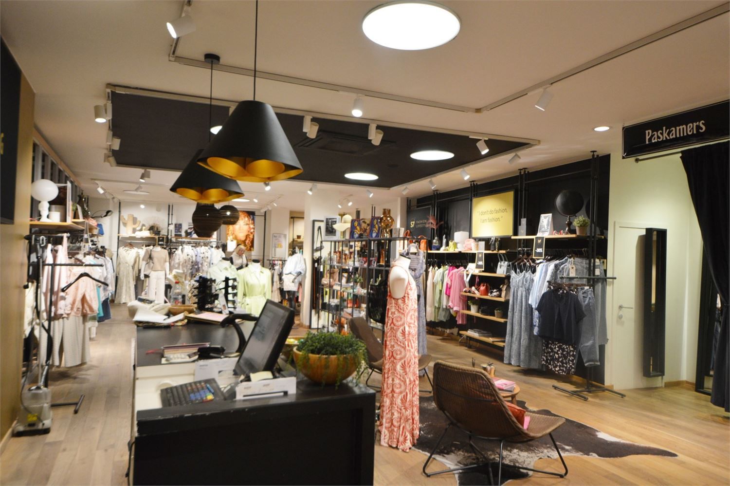 INSTAPKLAAR COMMERCIEEL PAND foto 2