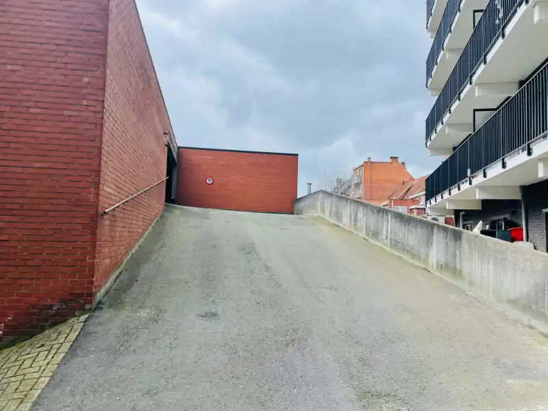 Privatieve garagebox foto 4