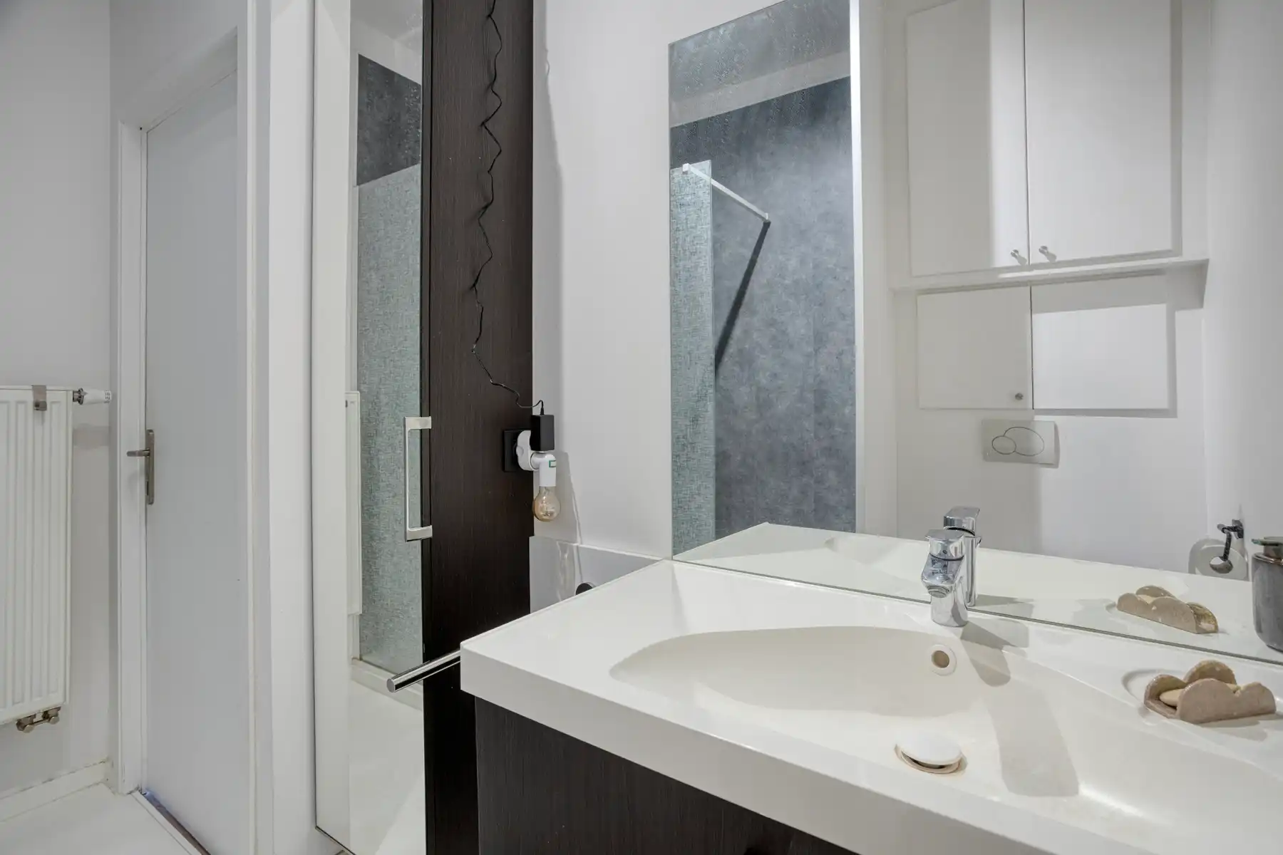 OPTIE Lichtrijk en goed onderhouden appartement met 2 slaapkamers foto 19