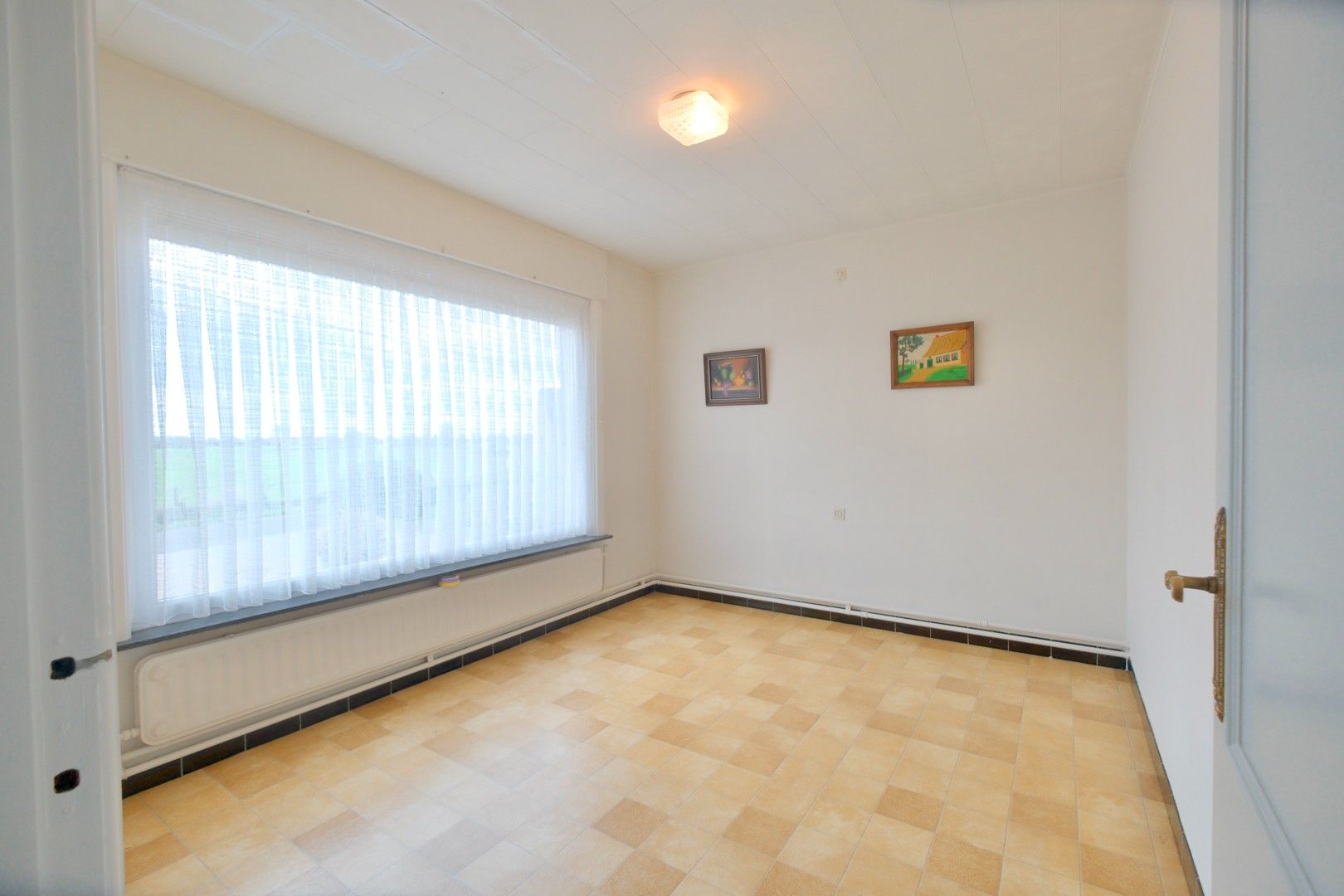 Rustig gelegen bungalow met 3 slpks en garage op 800 m²! foto 15