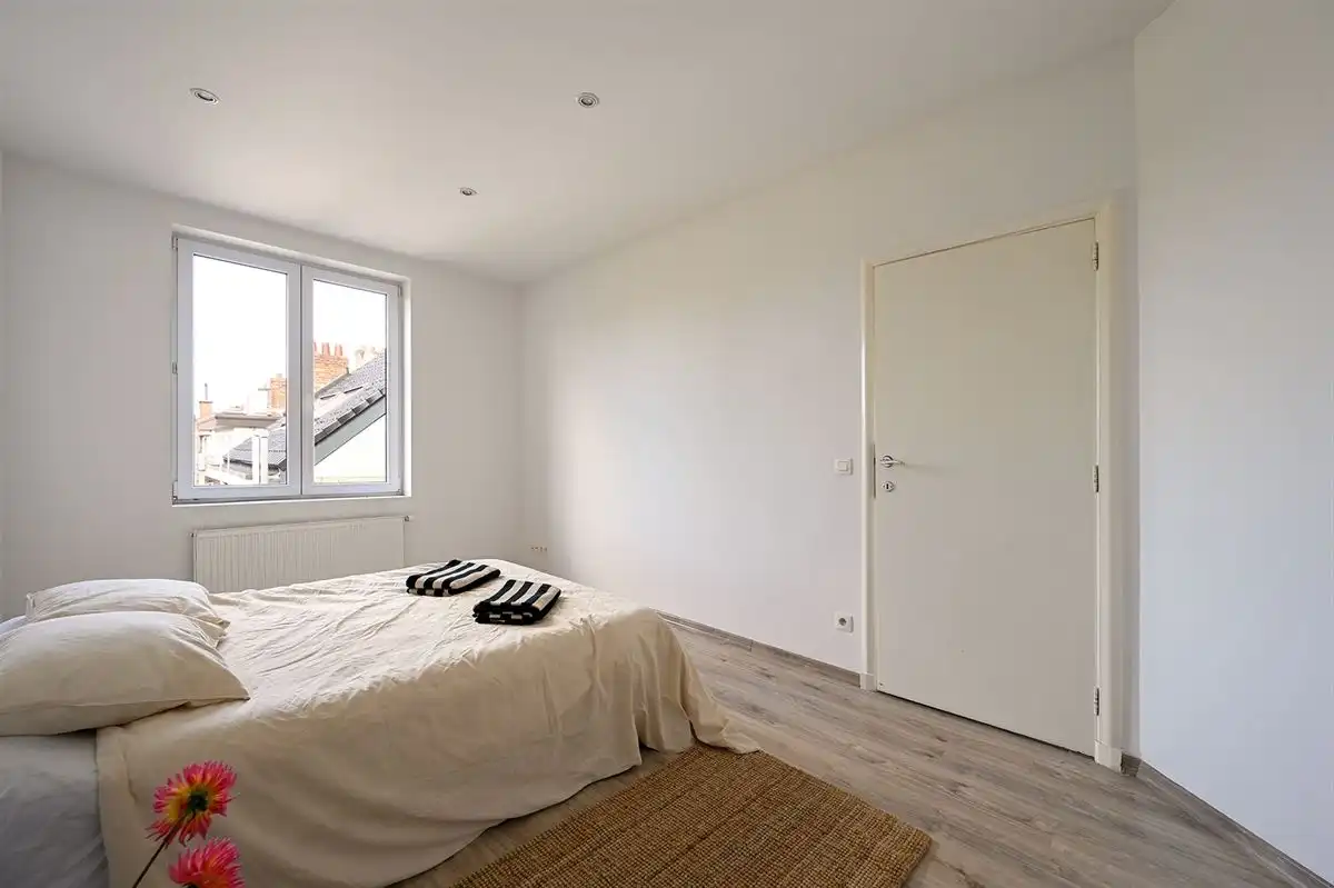 Ruim en lichtrijk appartement te Merksem foto 17