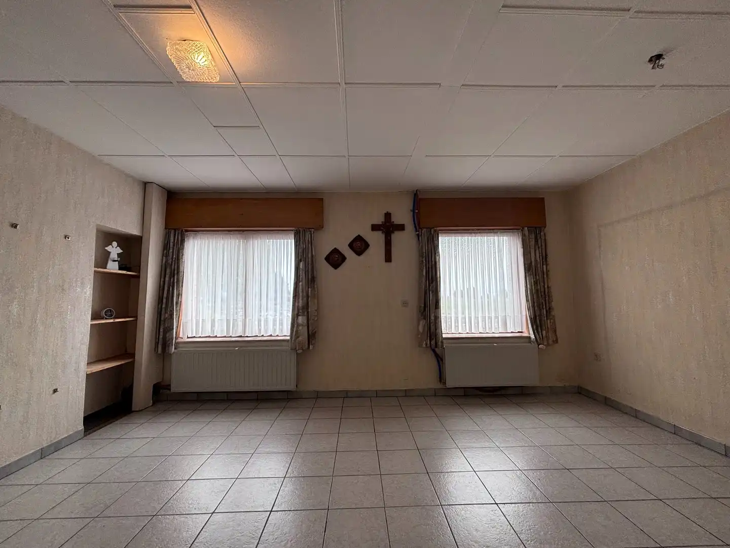 Te renoveren villa te koop op ruimtelijk perceel van 1080 m² in het hart van Koksijde! foto 7