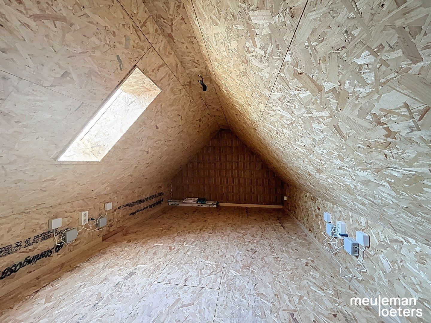 Nieuwbouw bel-etagewoning met terras foto 17