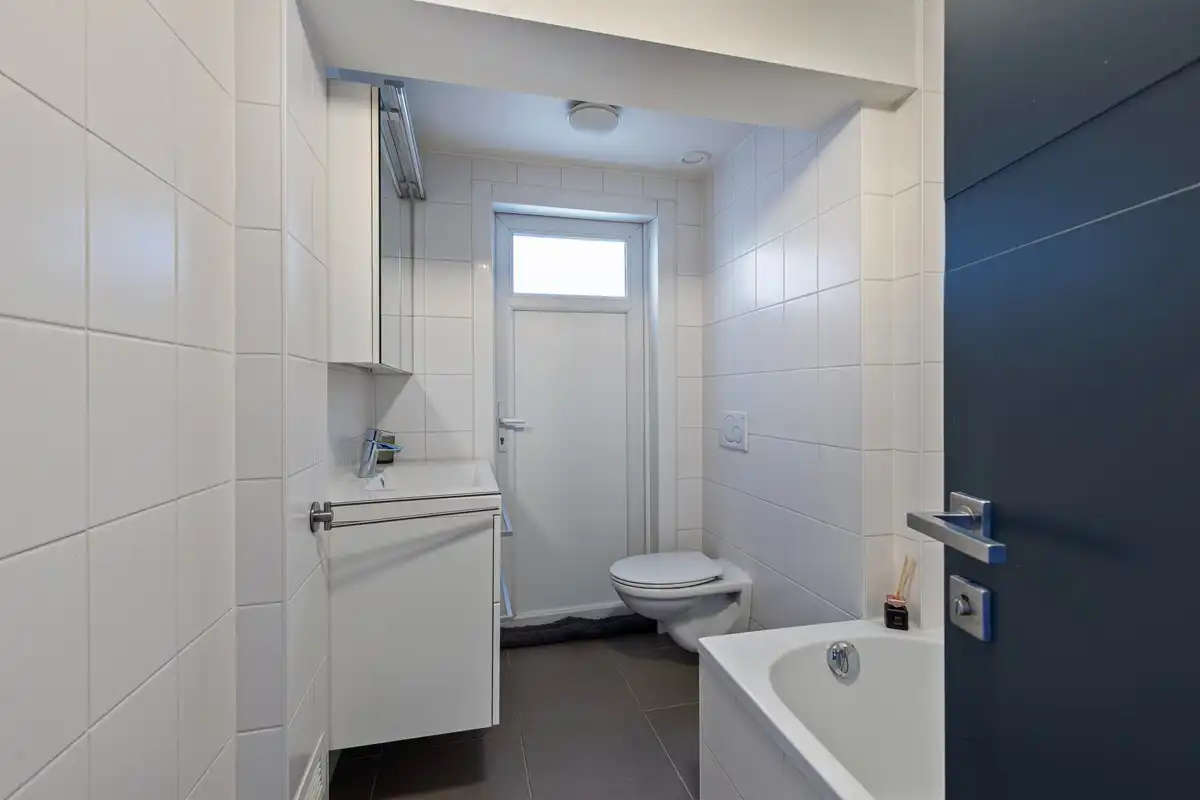 Charmant gelijkvloersappartement met zicht op de Leie, vlak bij het Sint-Pietersstation foto 17