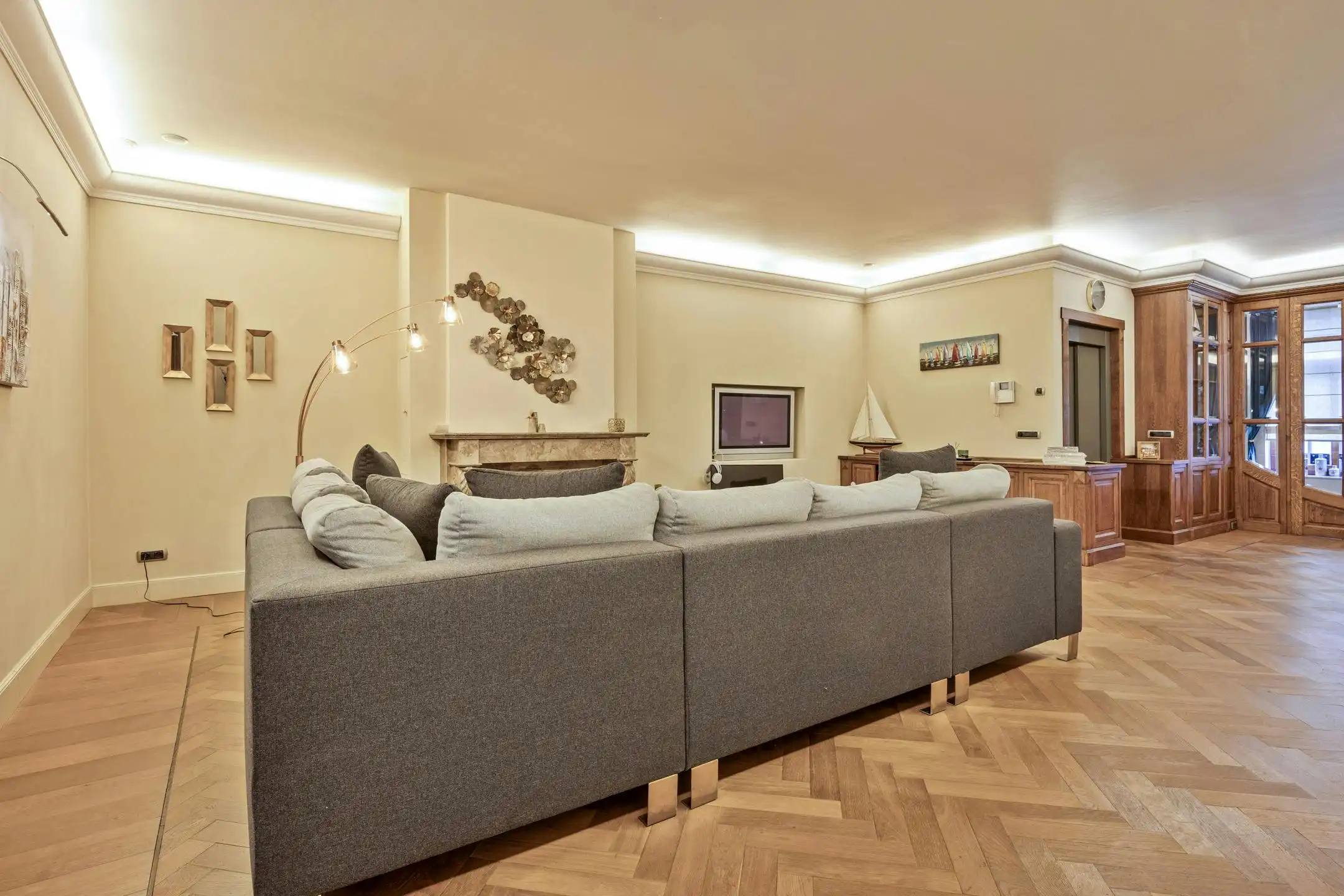 Uniek stadspand met dakterras in centrum Maaseik foto 6