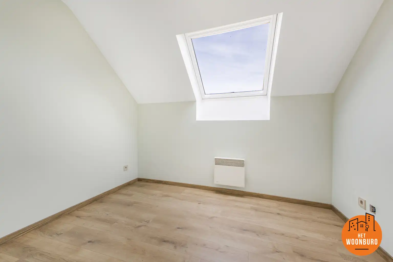 Appartement met 3 slpks, bureel, terras, kelder en garage foto 10