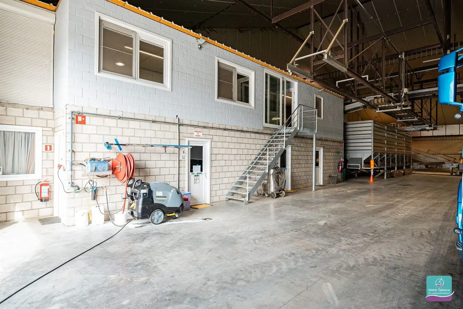 Loods - Opslagruimte op 1 ha 27 are 10 ca - 2300 m² foto 20