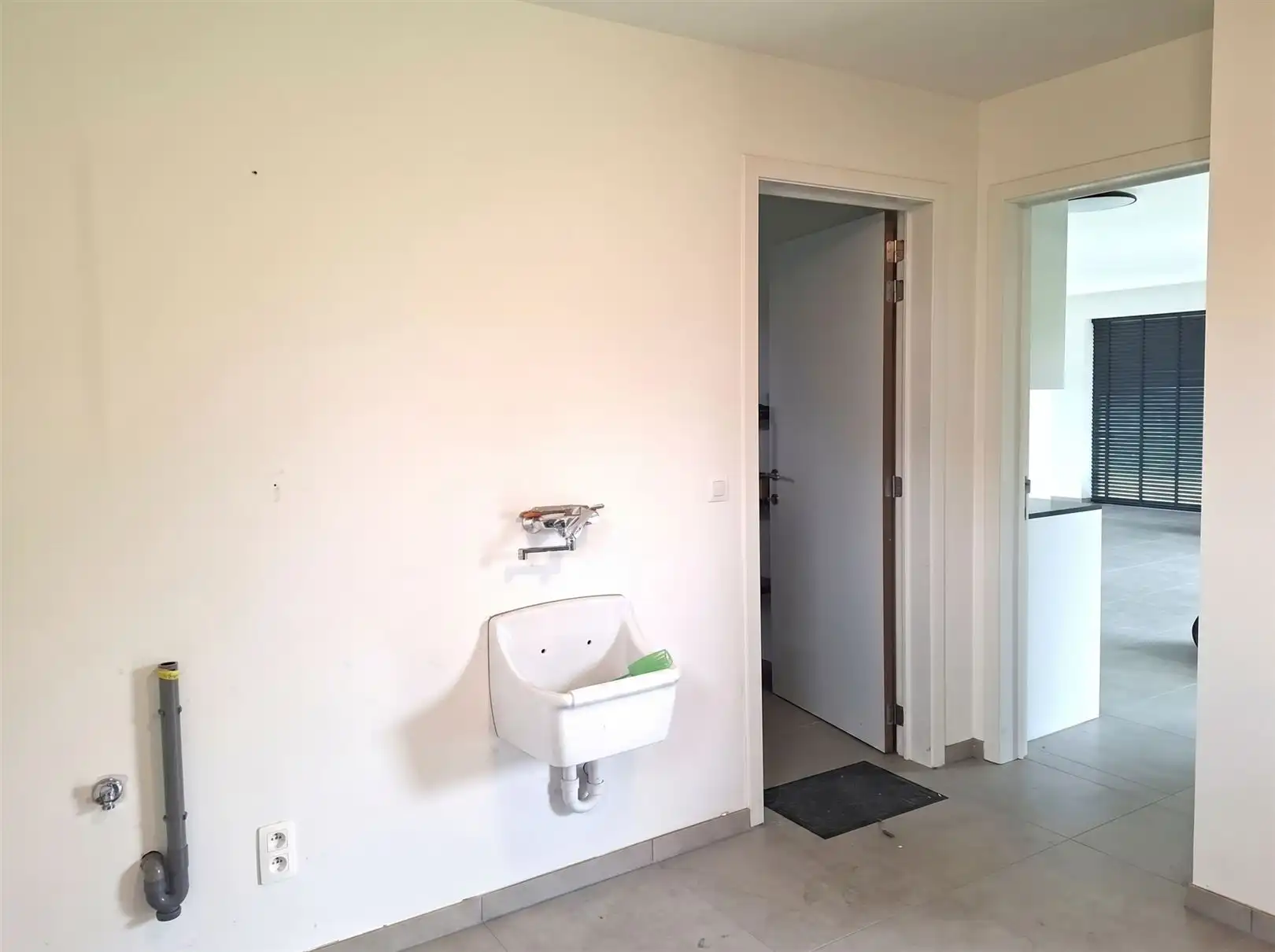 TE HUUR: Vrijstaande BEN-woning met 3 slaapkamers te Pelt! foto 7