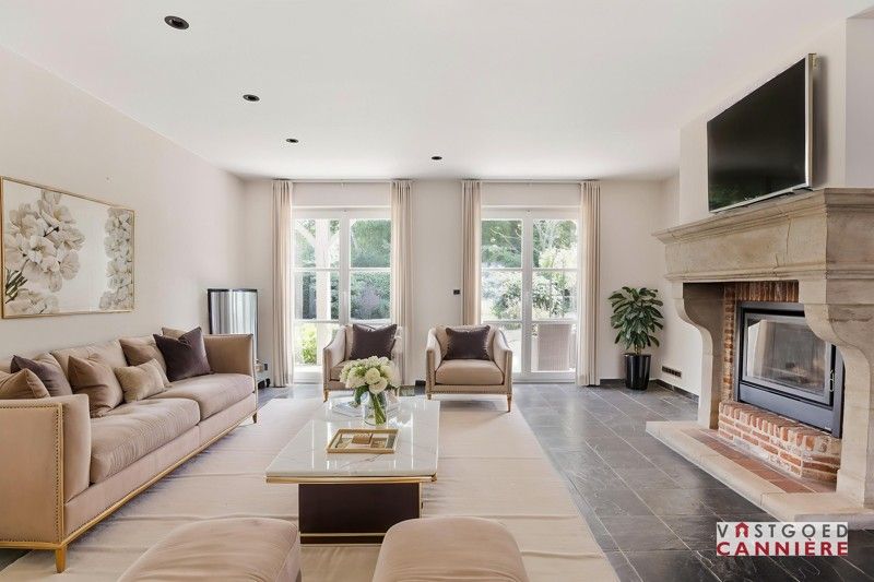 Landelijke woning met 3 slaapkamers en prachtige tuin TE KOOP in OOSTROZEBEKE! foto 4