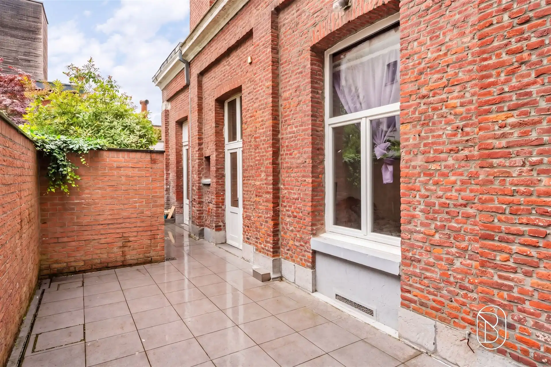 Topgelegen commerciele eigendom + woonst foto 28