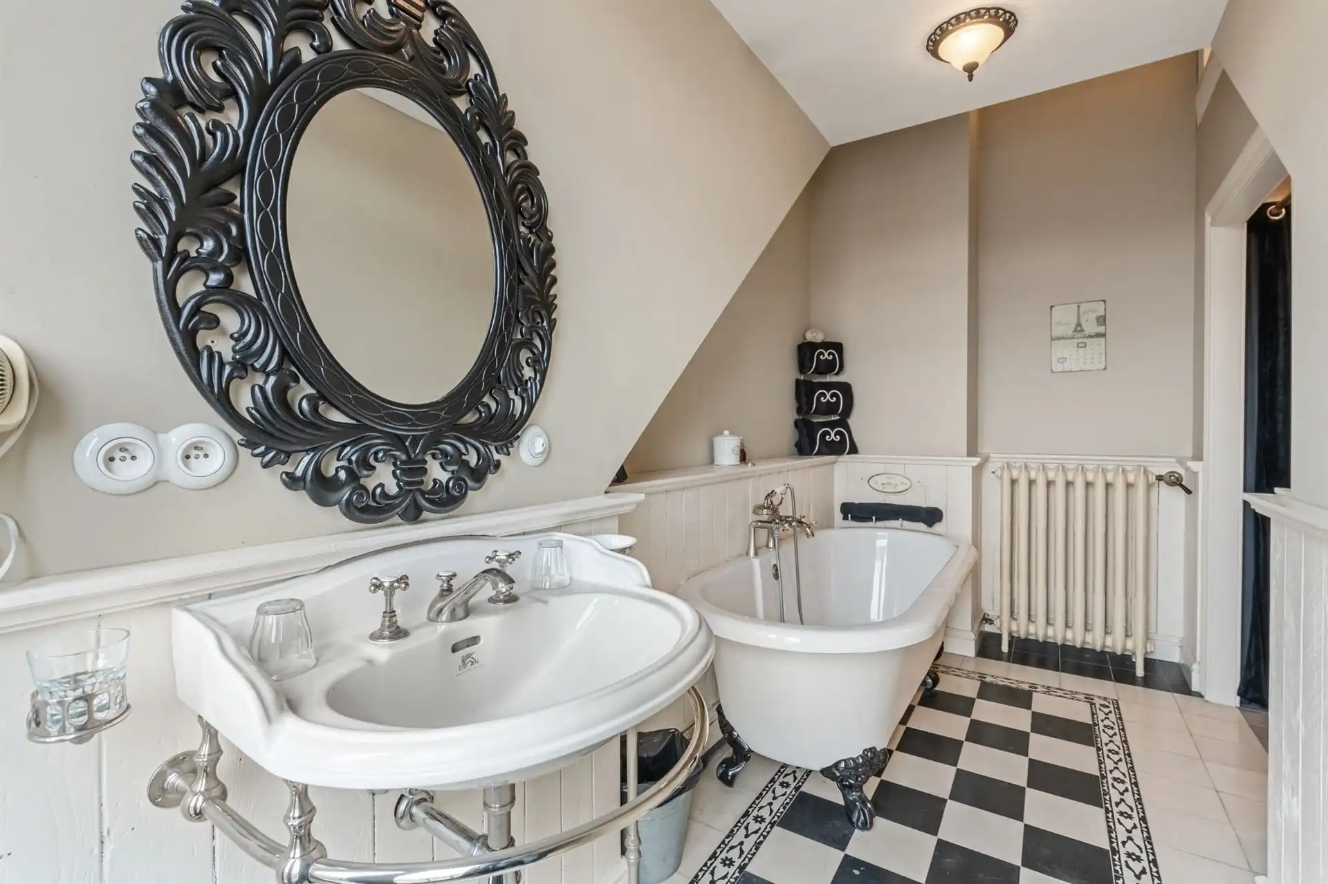 Charmante herenwoning met karakter en diverse woonmogelijkheden. foto 30