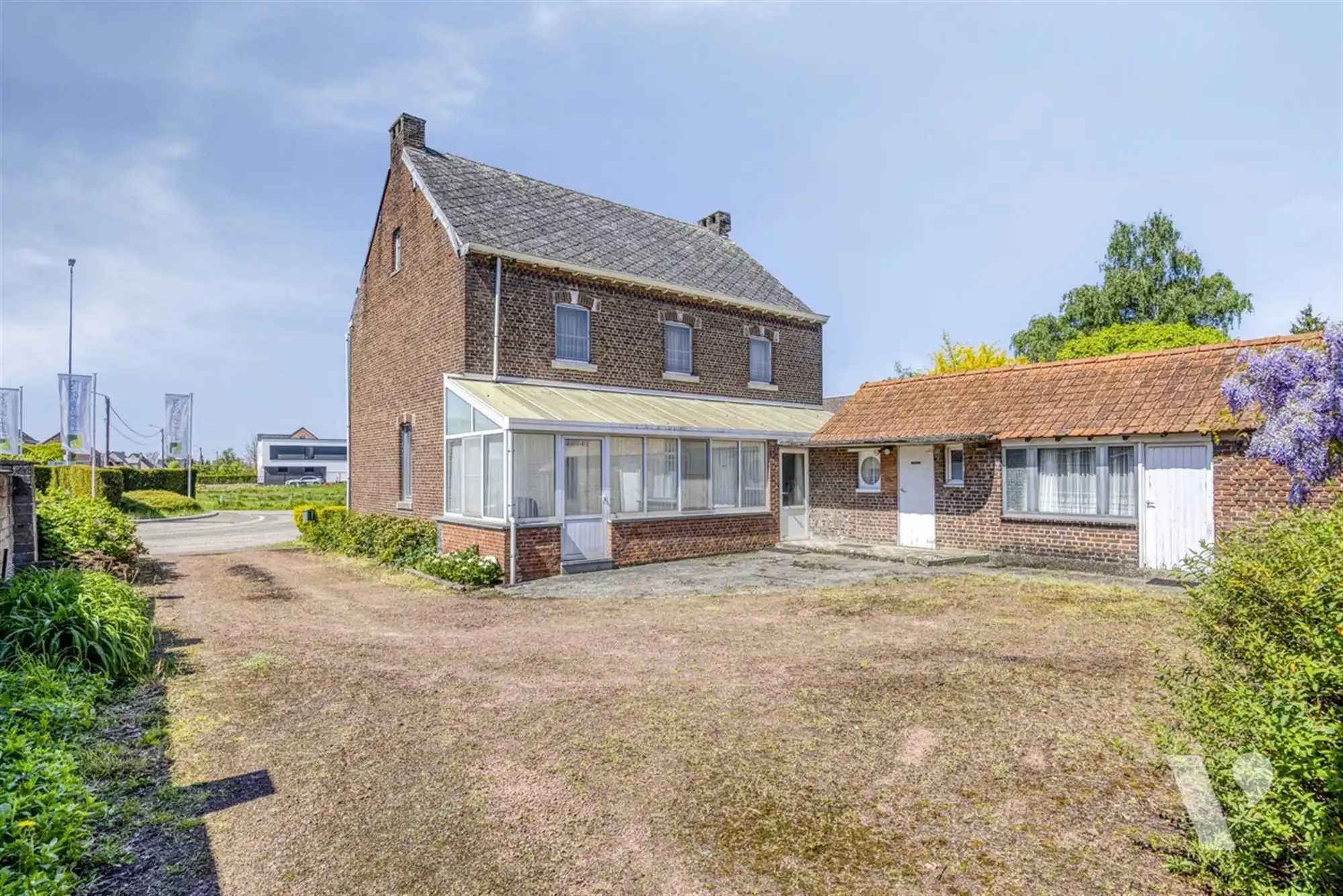 Statige woning met bijgebouw, tuin en weiland op 61a87ca foto 25