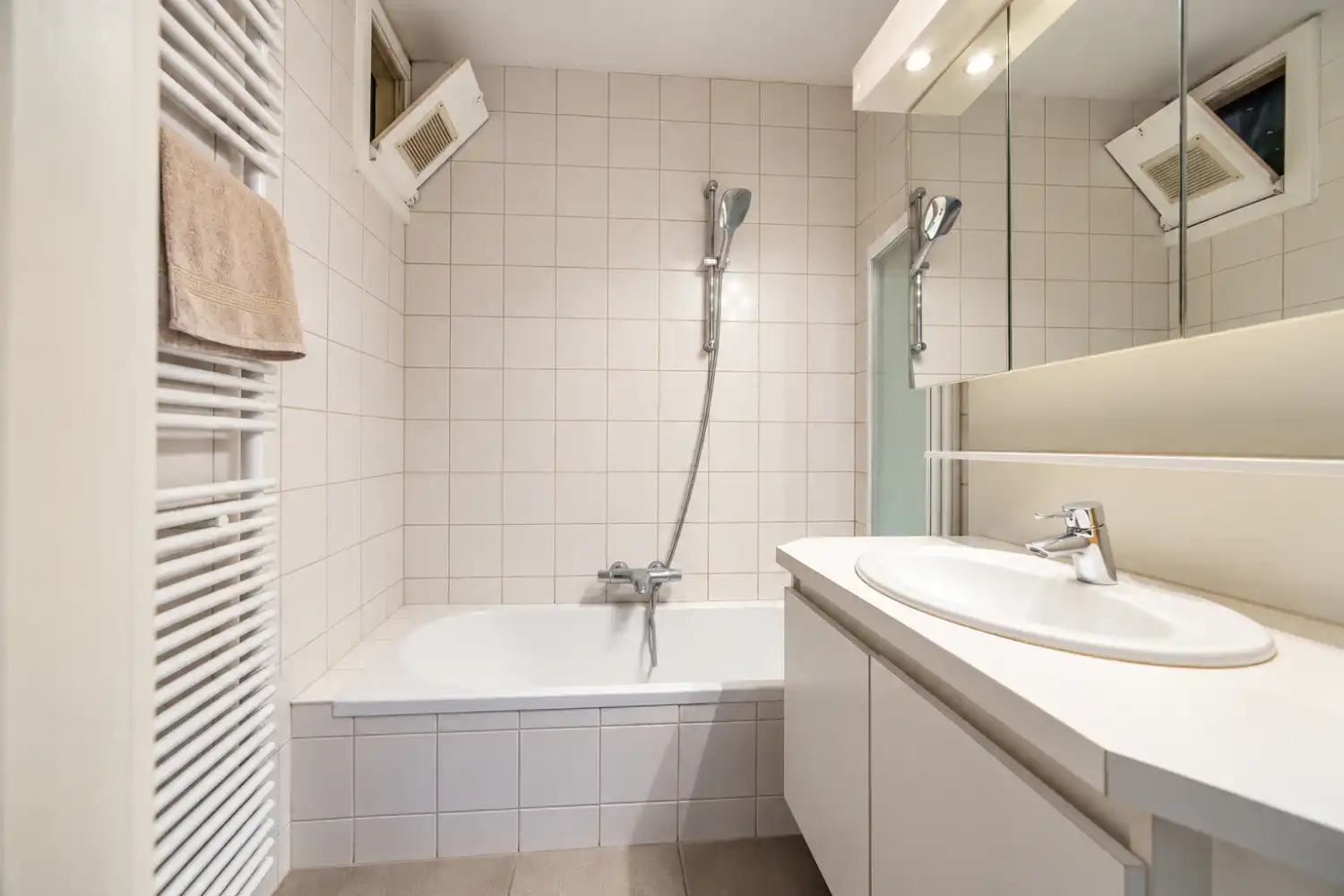 Ruim instapklaar appartement vlakbij het centrum foto 6
