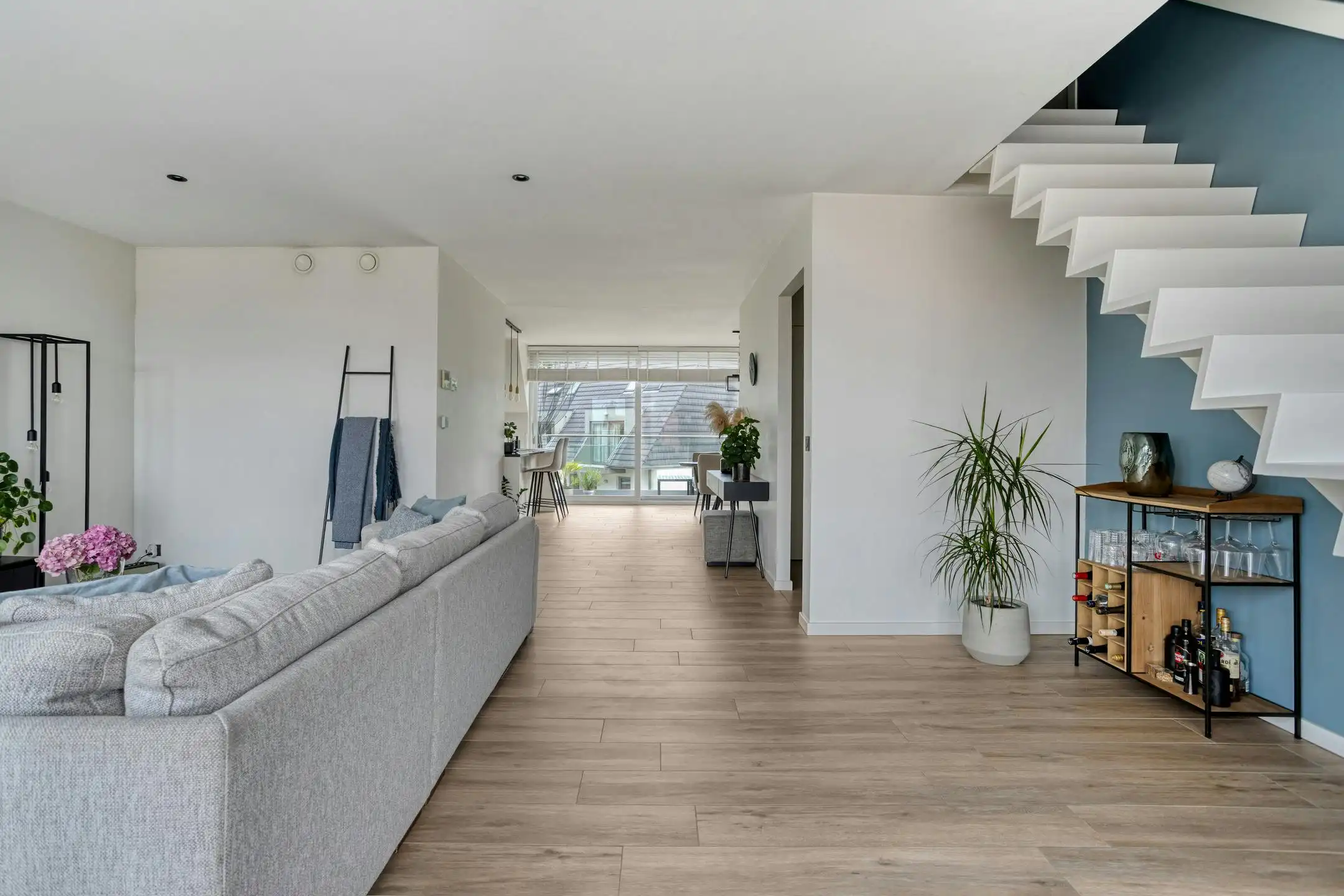 Instapklare, lichtrijke duplex te koop in hartje Aalter foto 6