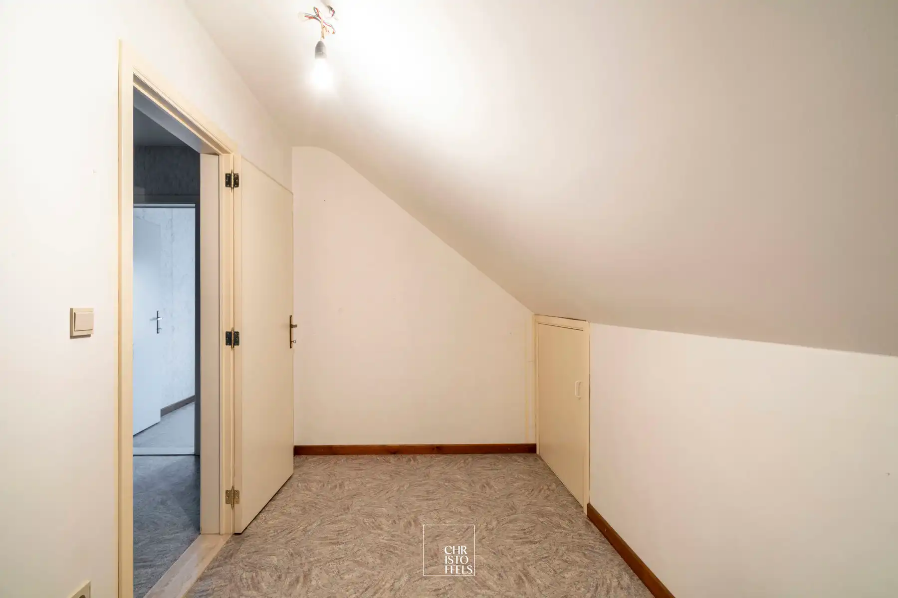 Ruime gezinswoning (232m²) met 5 slaapkamers te Zutendaal!  foto 17