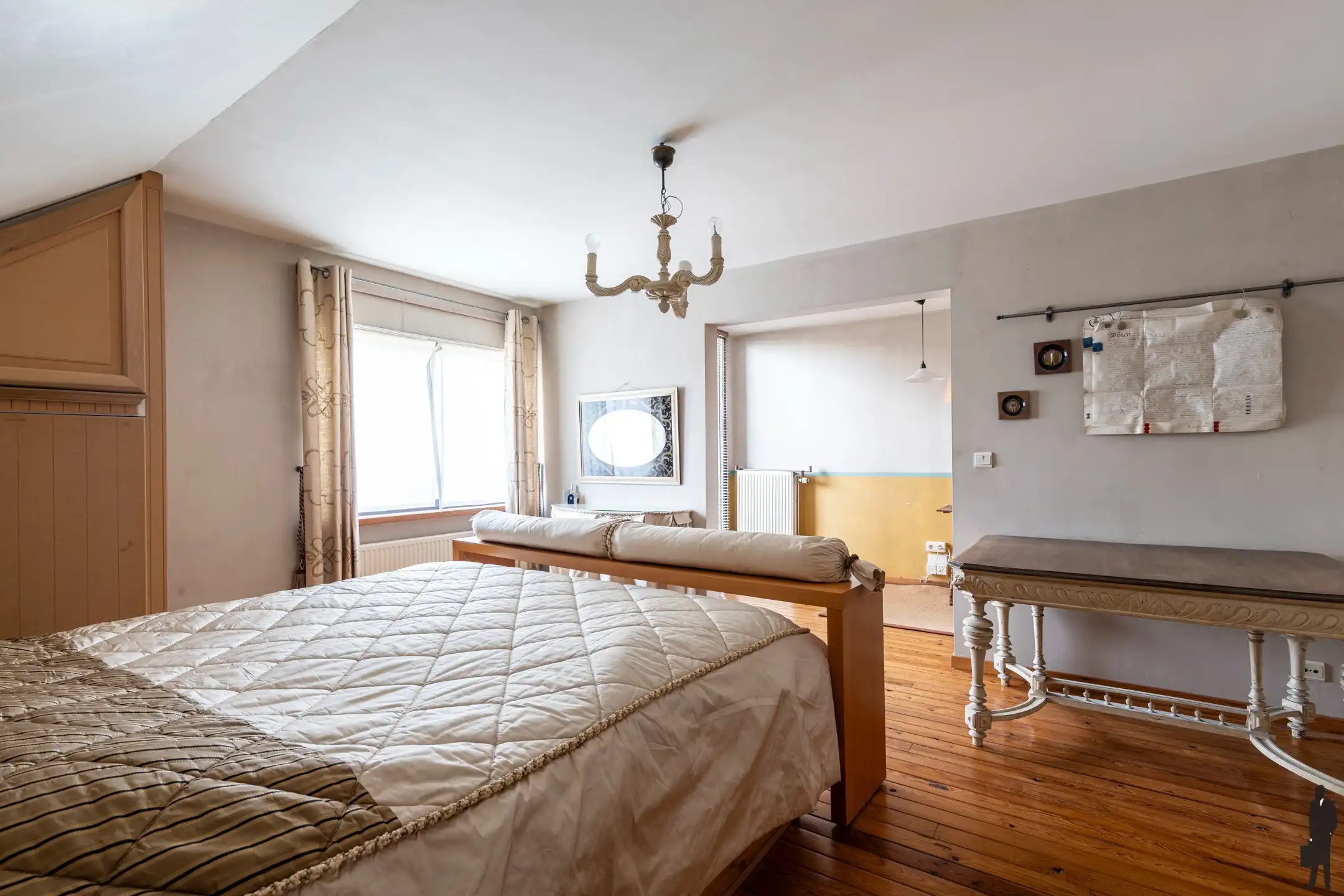 Vrijstaande, ruime gezinswoning met 5-7 slpk. en/of mogelijkheden tot kantoor - beroep aan huis foto 17