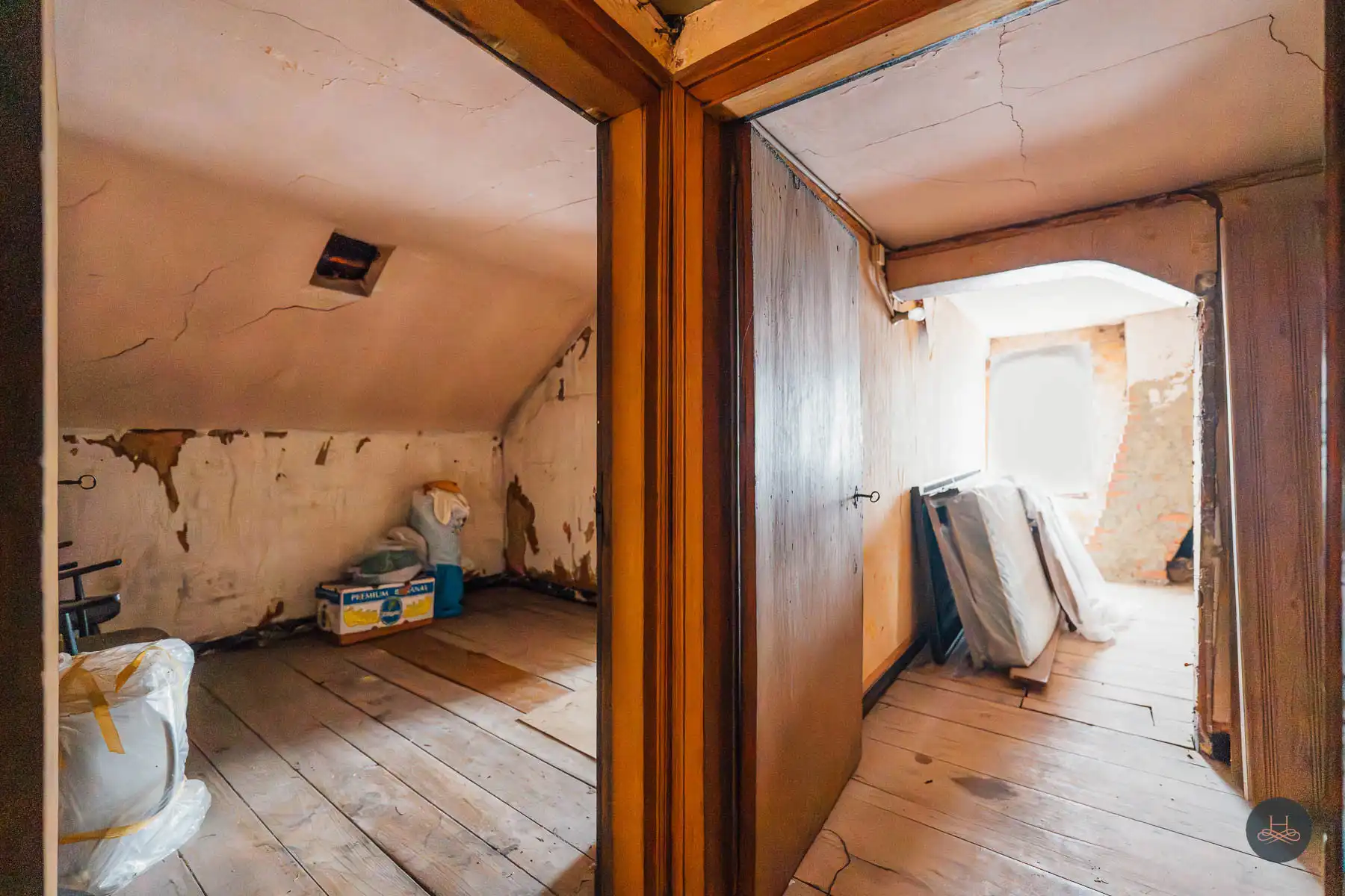 Prachtige authentieke en ruime villa met enorm potentieel foto 28