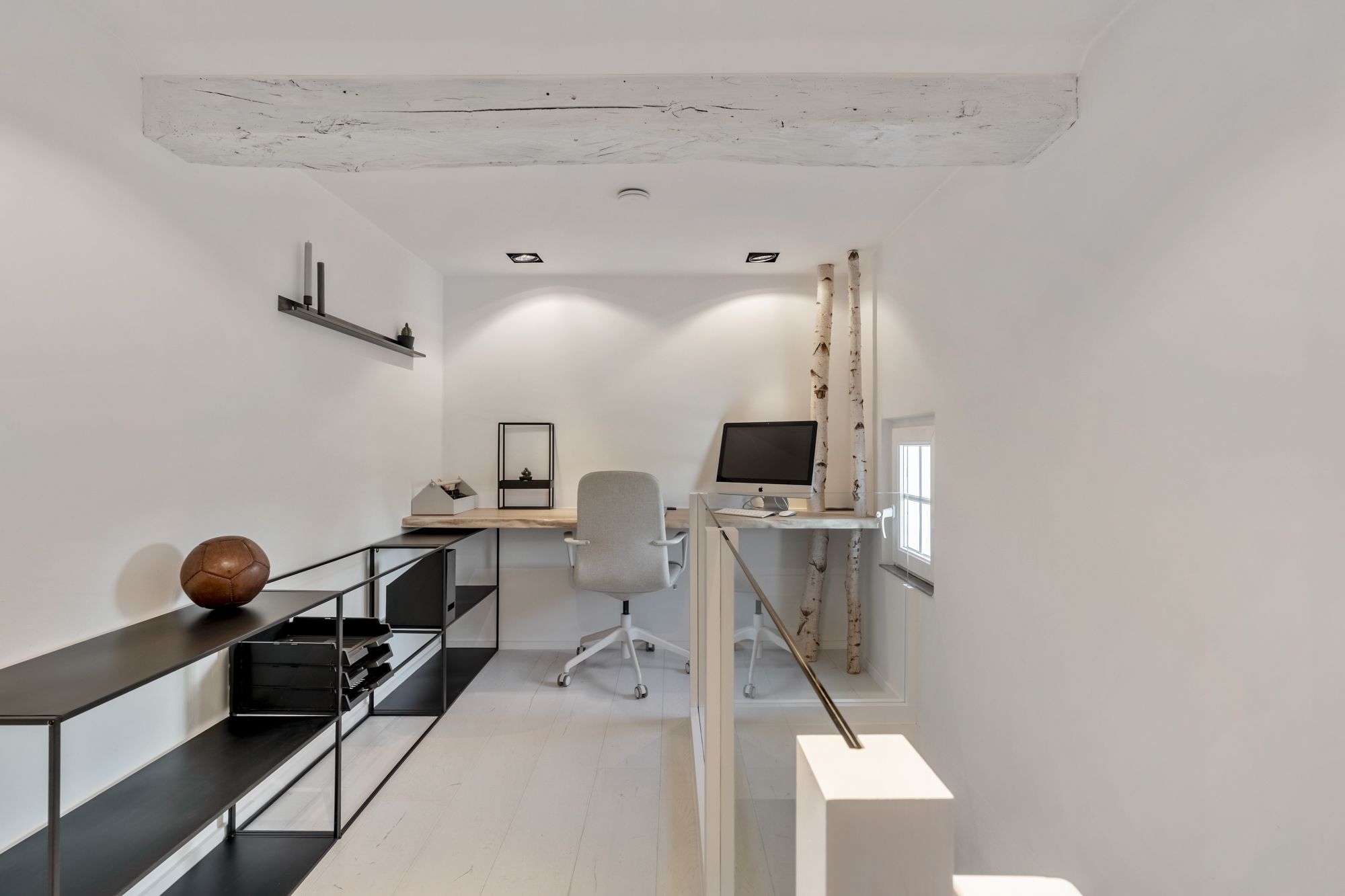 Compleet gerenoveerde en instapklare woning te Kortessem! foto 9