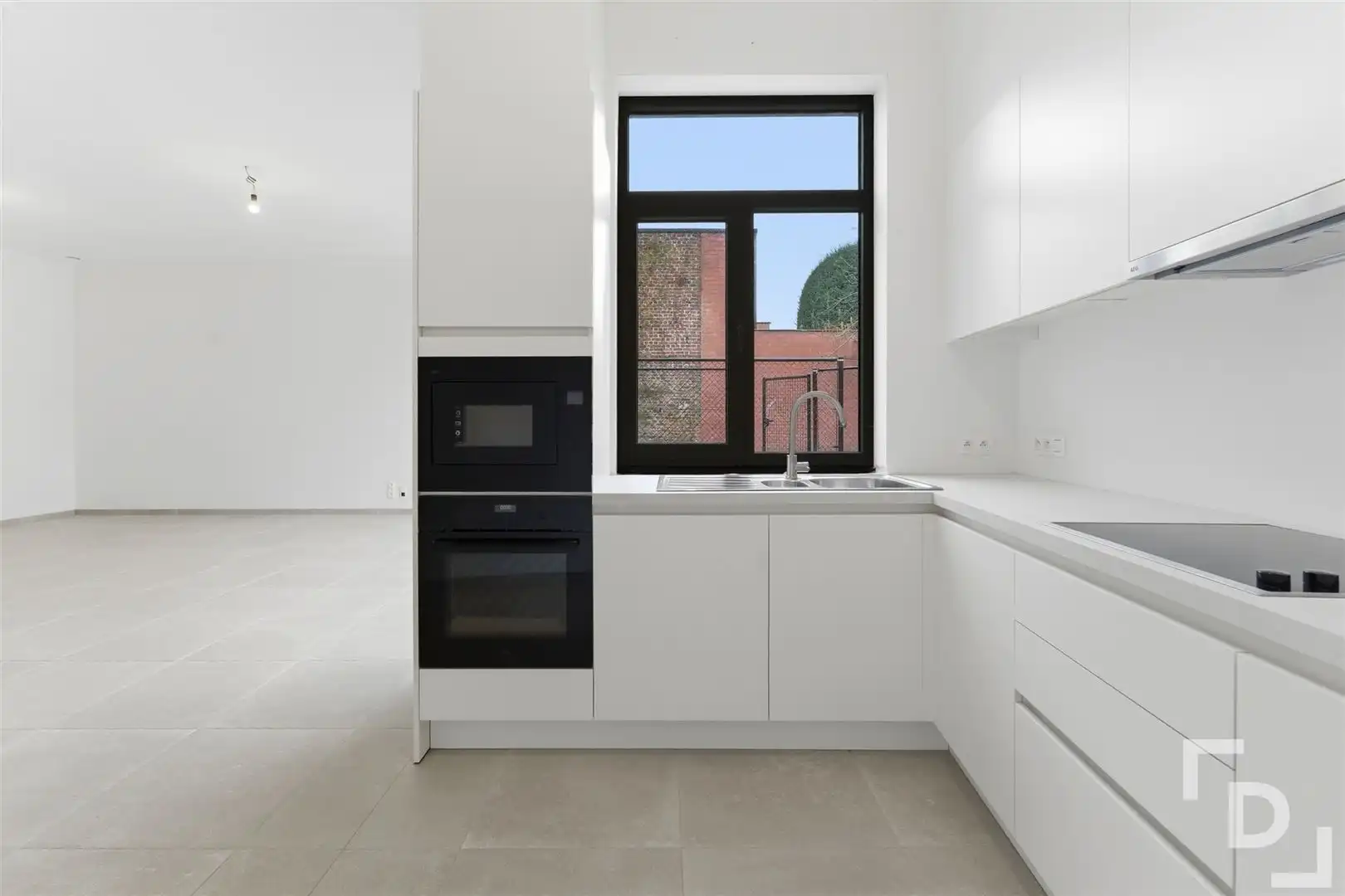 Instapklare nieuwbouwappartement te koop op toplocatie in centrum Ieper. foto 20