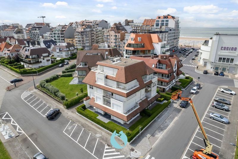 Trendy gerenoveerd appartement op het Casinoplein (Canadasquare) te Knokke foto 26