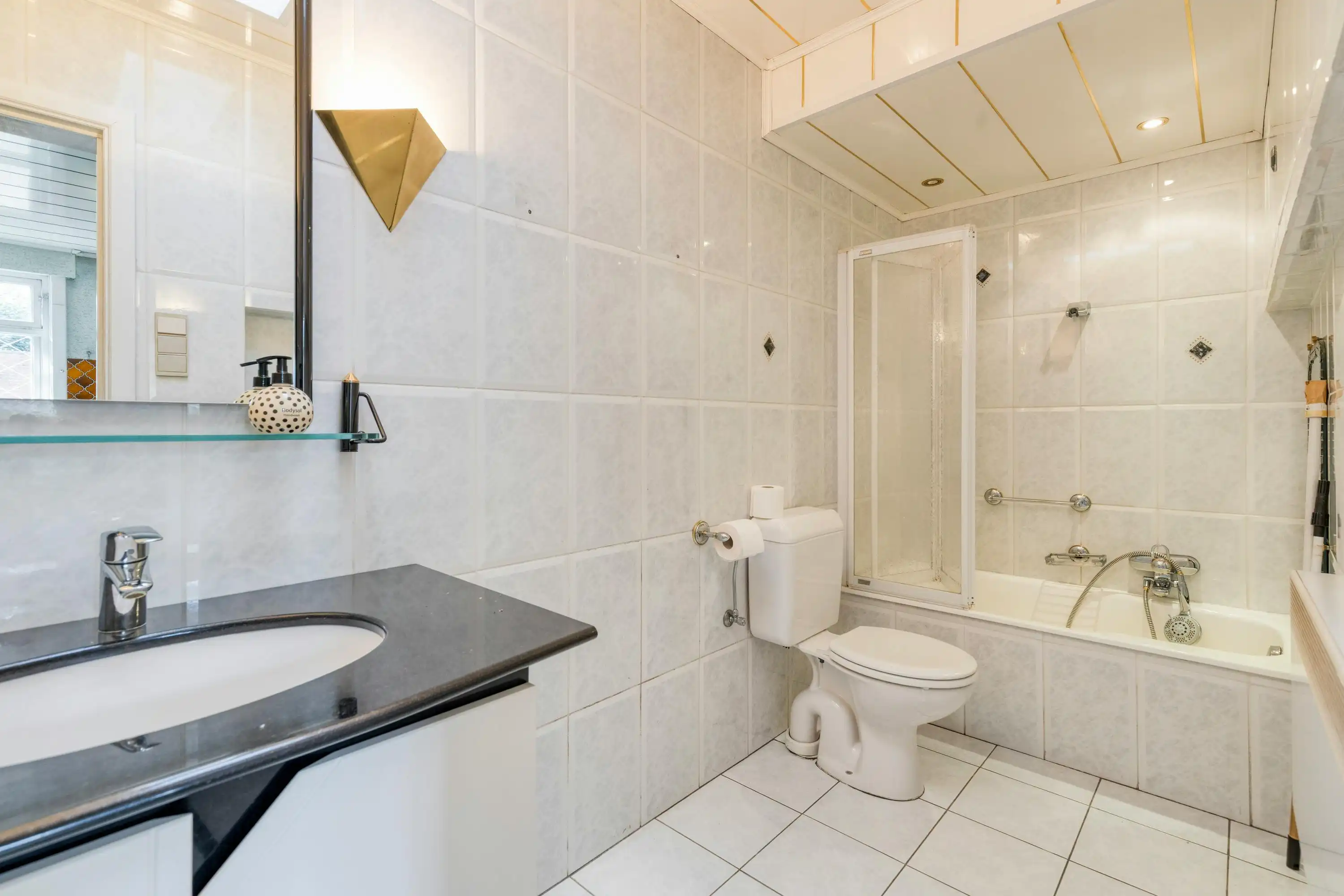 Halfopen huis / grond (537m²) met potentieel in hartje Sijsele (Damme) foto 15