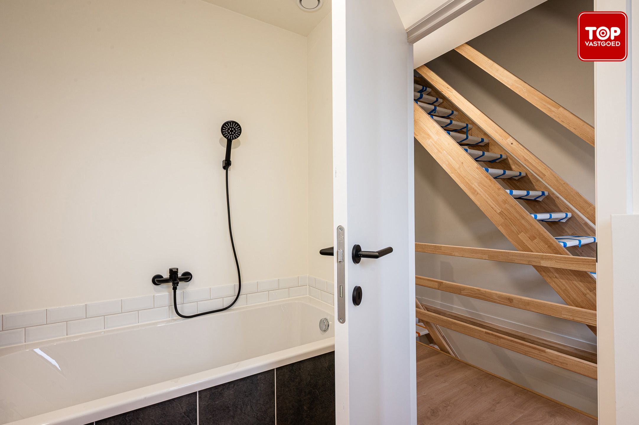 Top gerenoveerde gezinswoning in Mariakerke foto 22