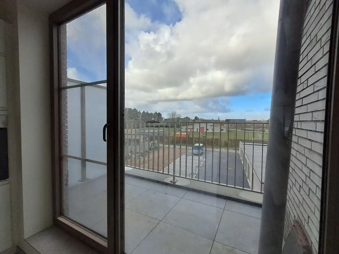 Ruim nieuwbouwappartement te Sijsele! foto 4