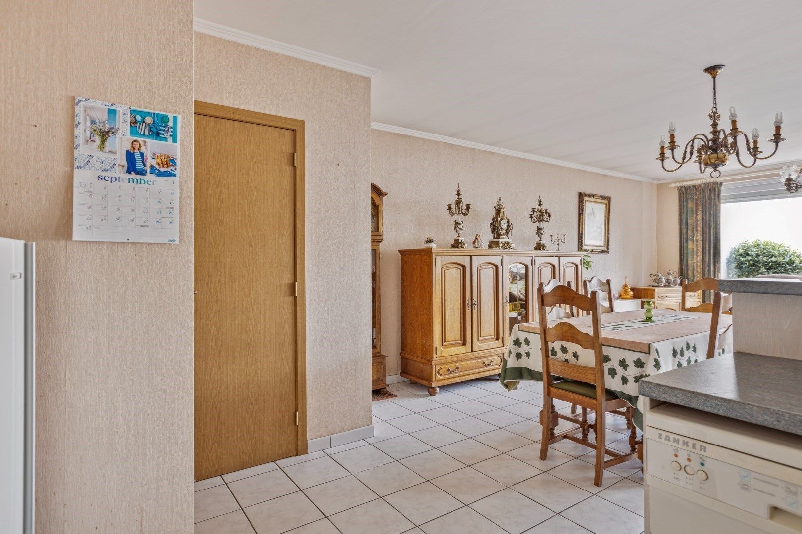 Heel aangenaam, lichtrijk gelijkvloers appartement met tuin én garage! foto 9