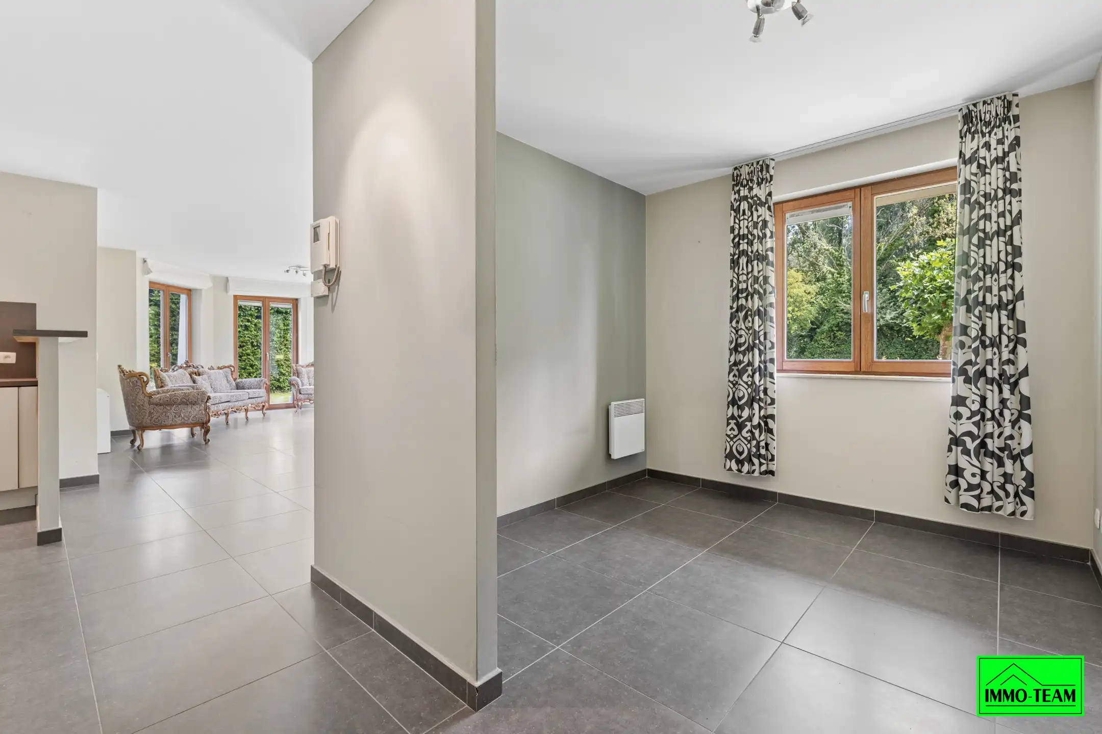 Rustig gelegen gelijkvloers appartement met 2 slaapkamers foto 13