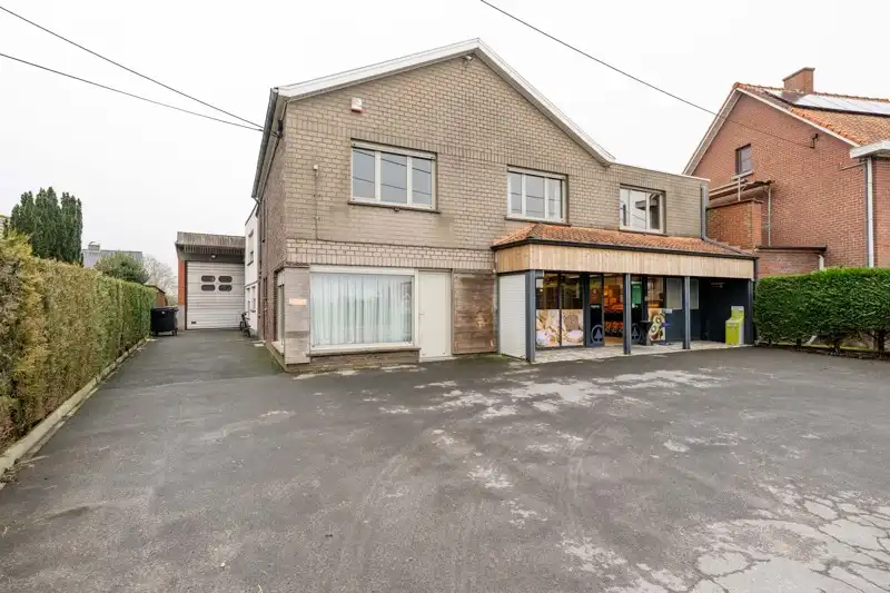 🏪 Unieke kans: wonen en werken op een toplocatie! 🌟 foto {{pictureIndex}}
