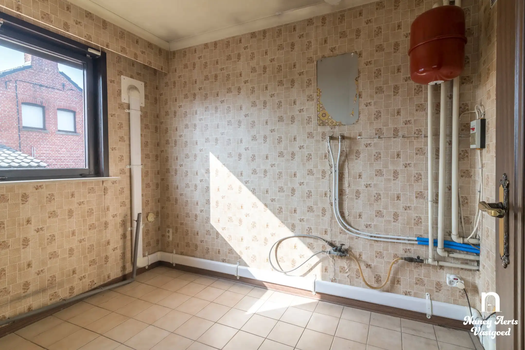 Gelijkvloers wonen met zonnige tuin op een ruim perceel foto 17