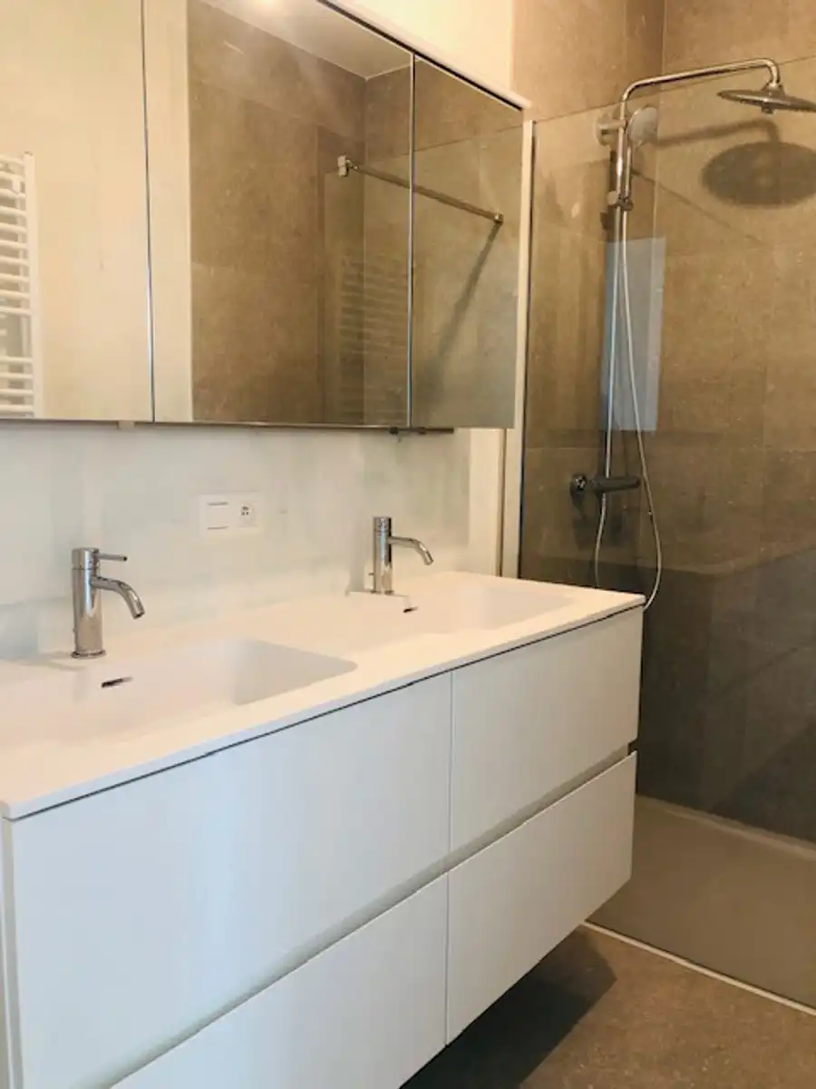 Uniek 2 slpk appartement met 2 terrassen (Nieuw Zuid) foto 10