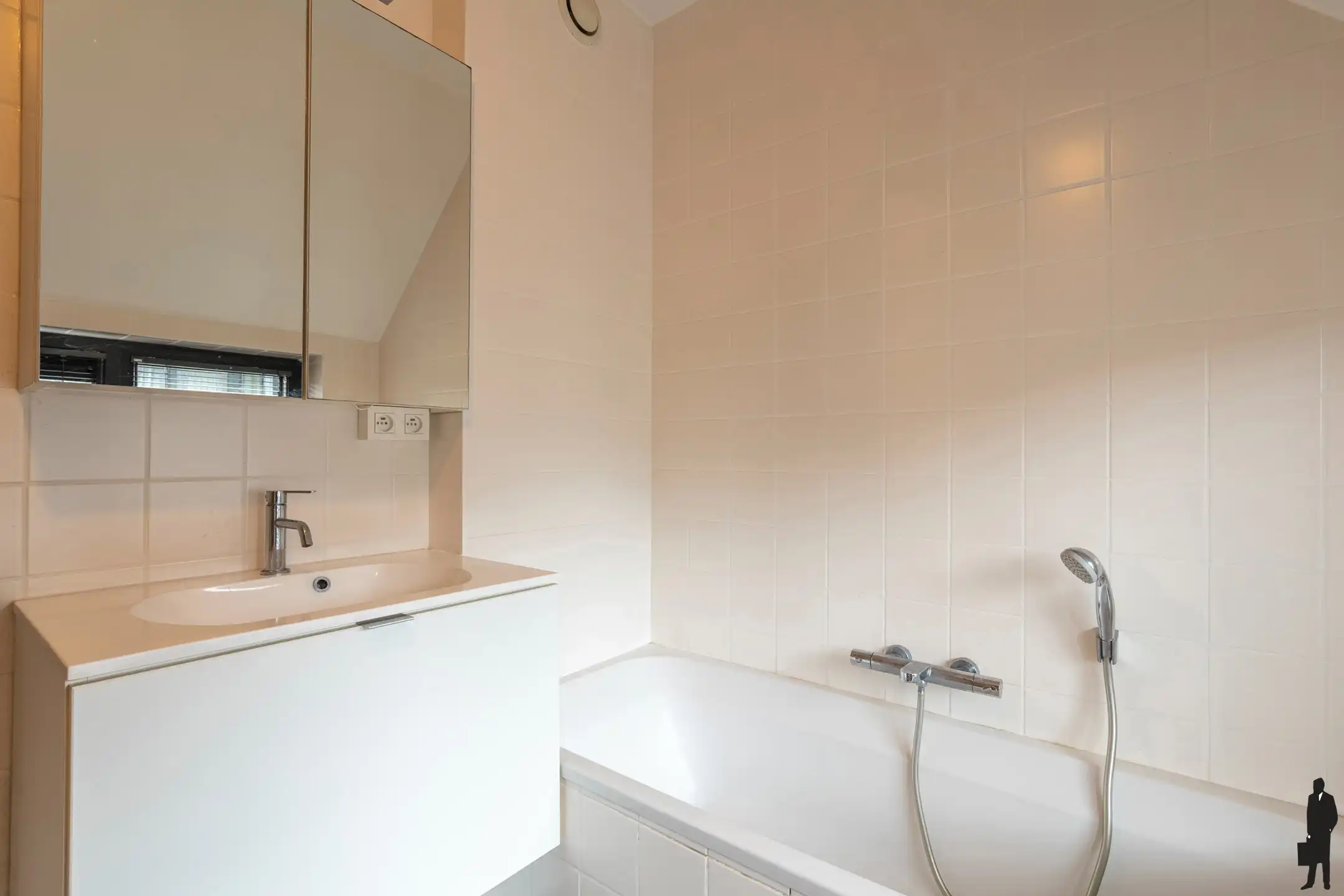 Centraal gelegen duplex (investerings)appartement met terras foto 10