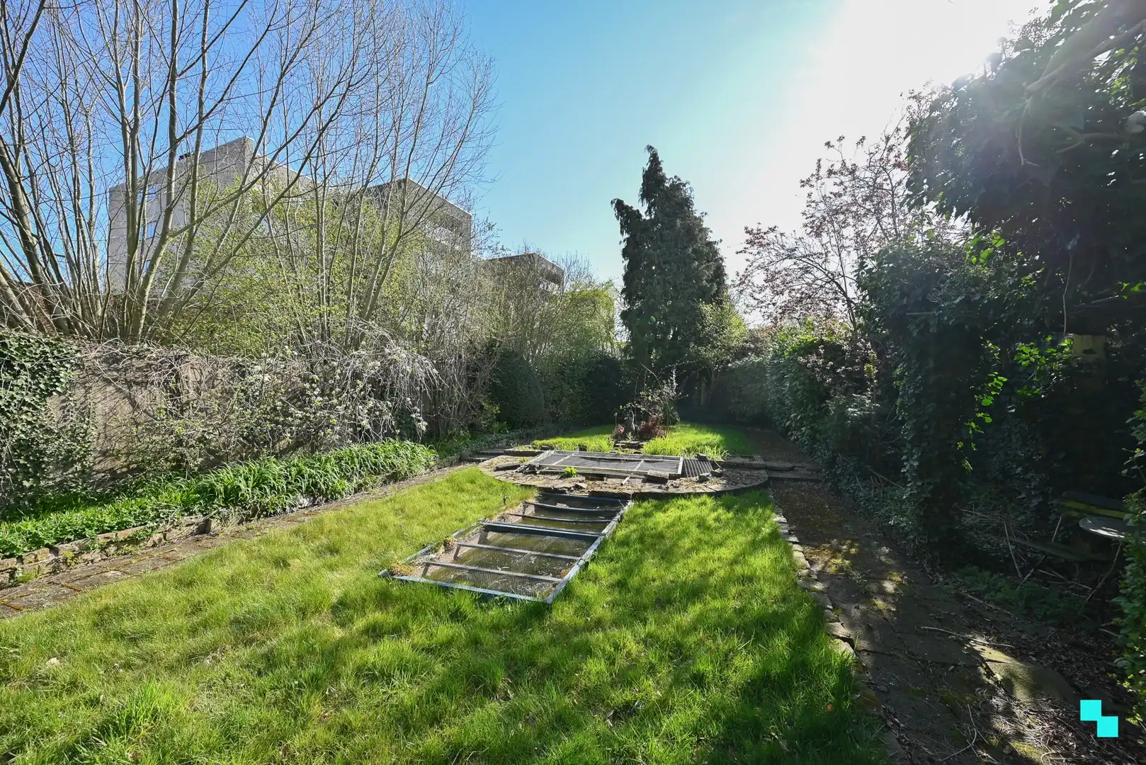 Te renoveren herenwoning te centrum Izegem nabij het kanaal. foto 20