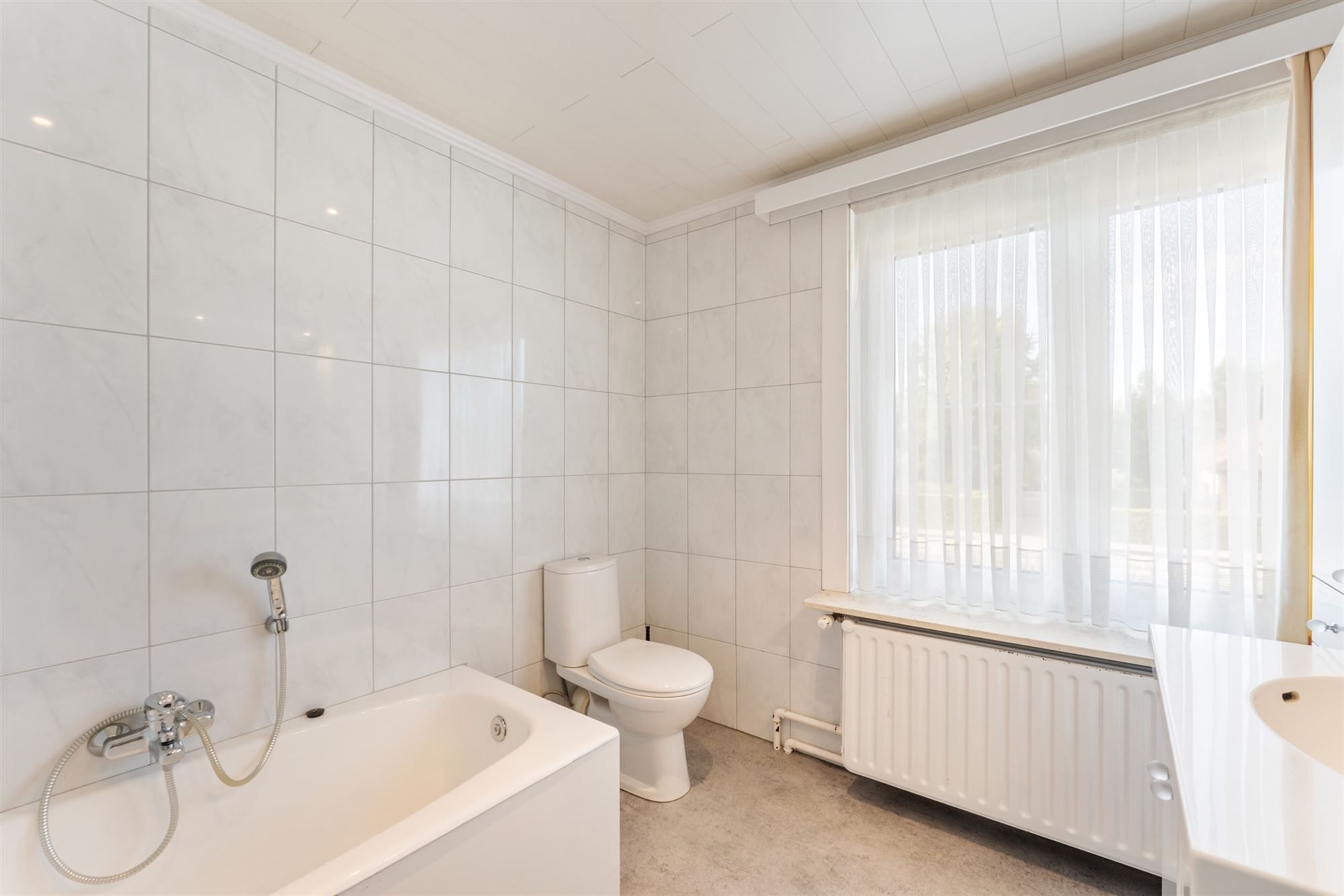 GERENOVEERDE, INSTAPKLARE EN PERFECT ONDERHOUDEN WONING  foto 17